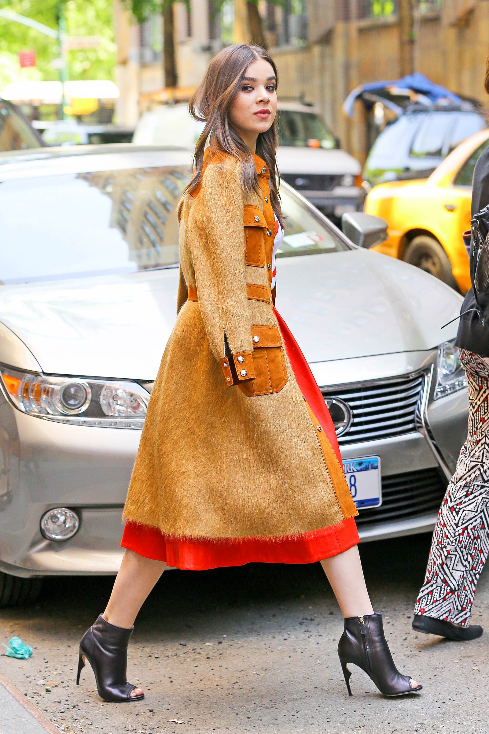 Hailee Steinfeld leaving The View in NYC