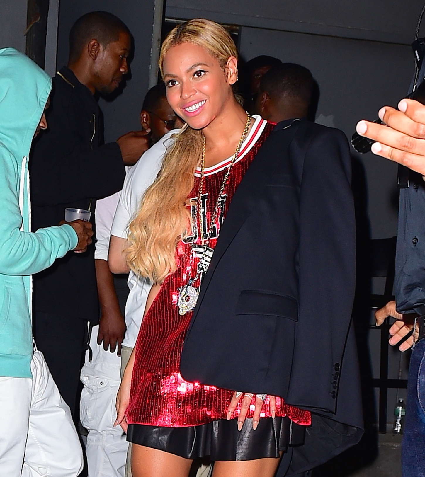 Beyonce leaving Terminal 5 in NYC