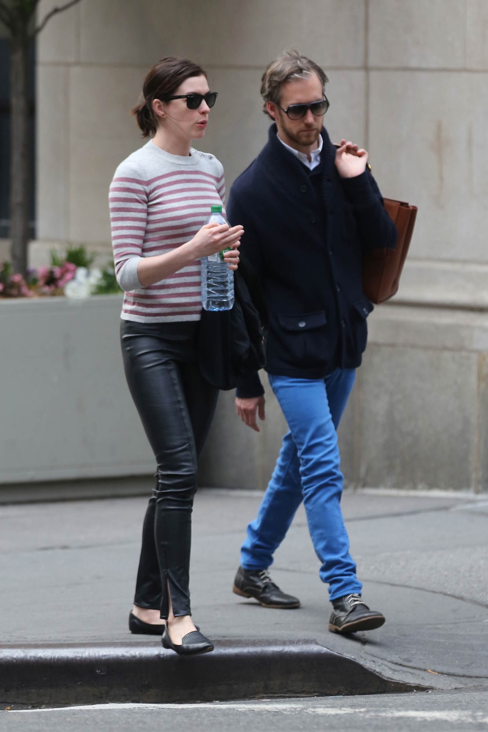 Anne Hathaway walking to the Public Theatre