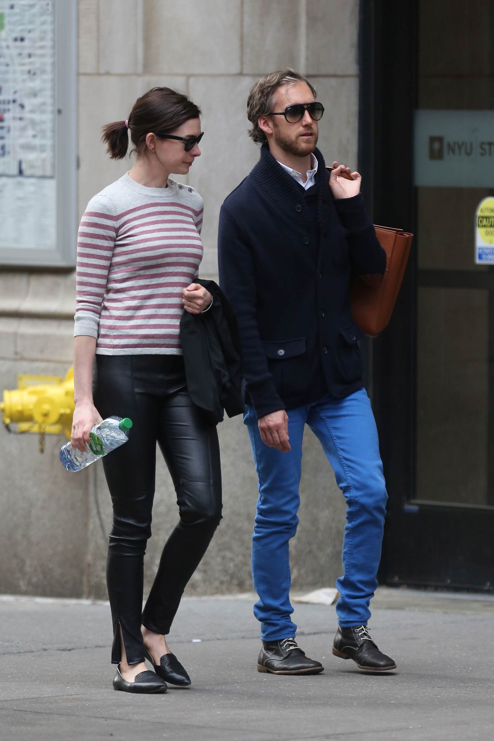 Anne Hathaway walking to the Public Theatre