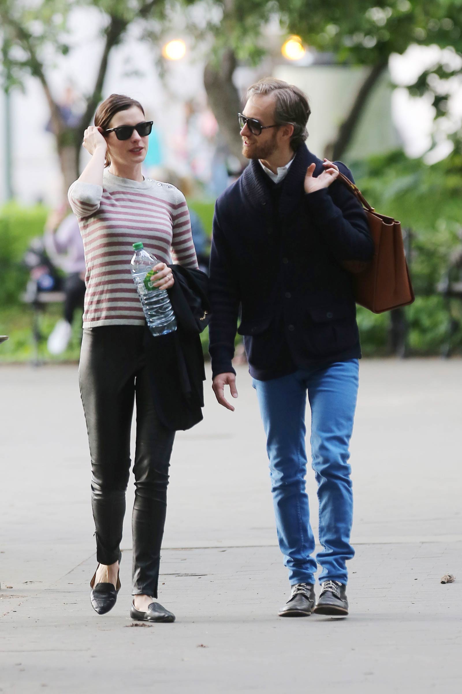 Anne Hathaway walking to the Public Theatre