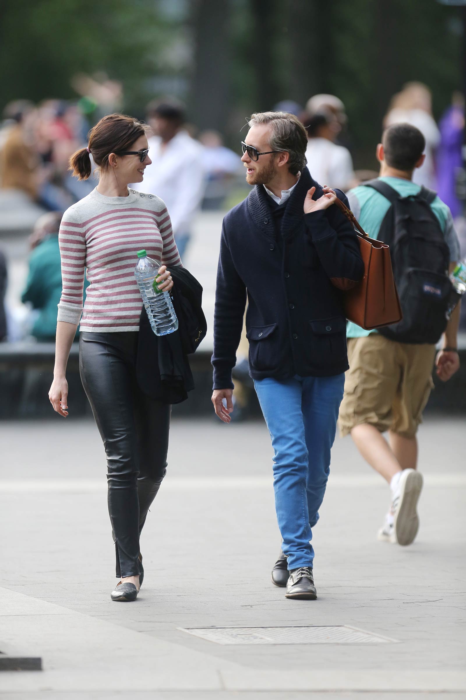 Anne Hathaway walking to the Public Theatre