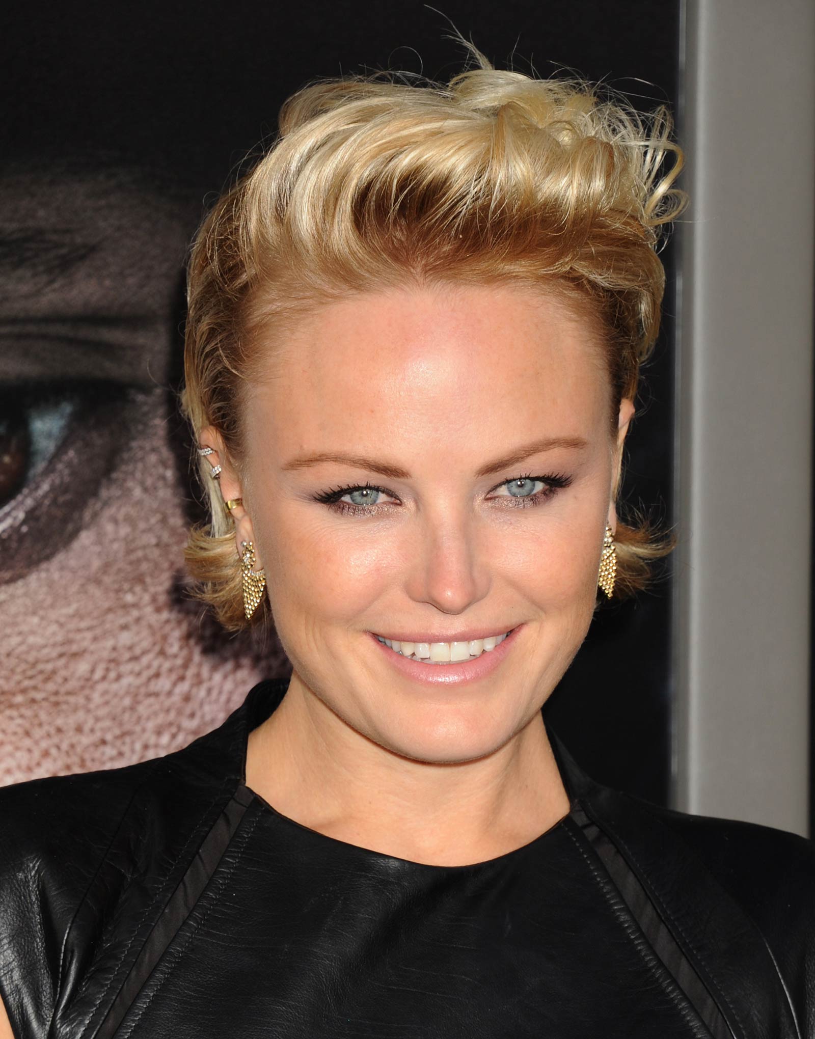 Malin Akerman attends San Andreas premiere