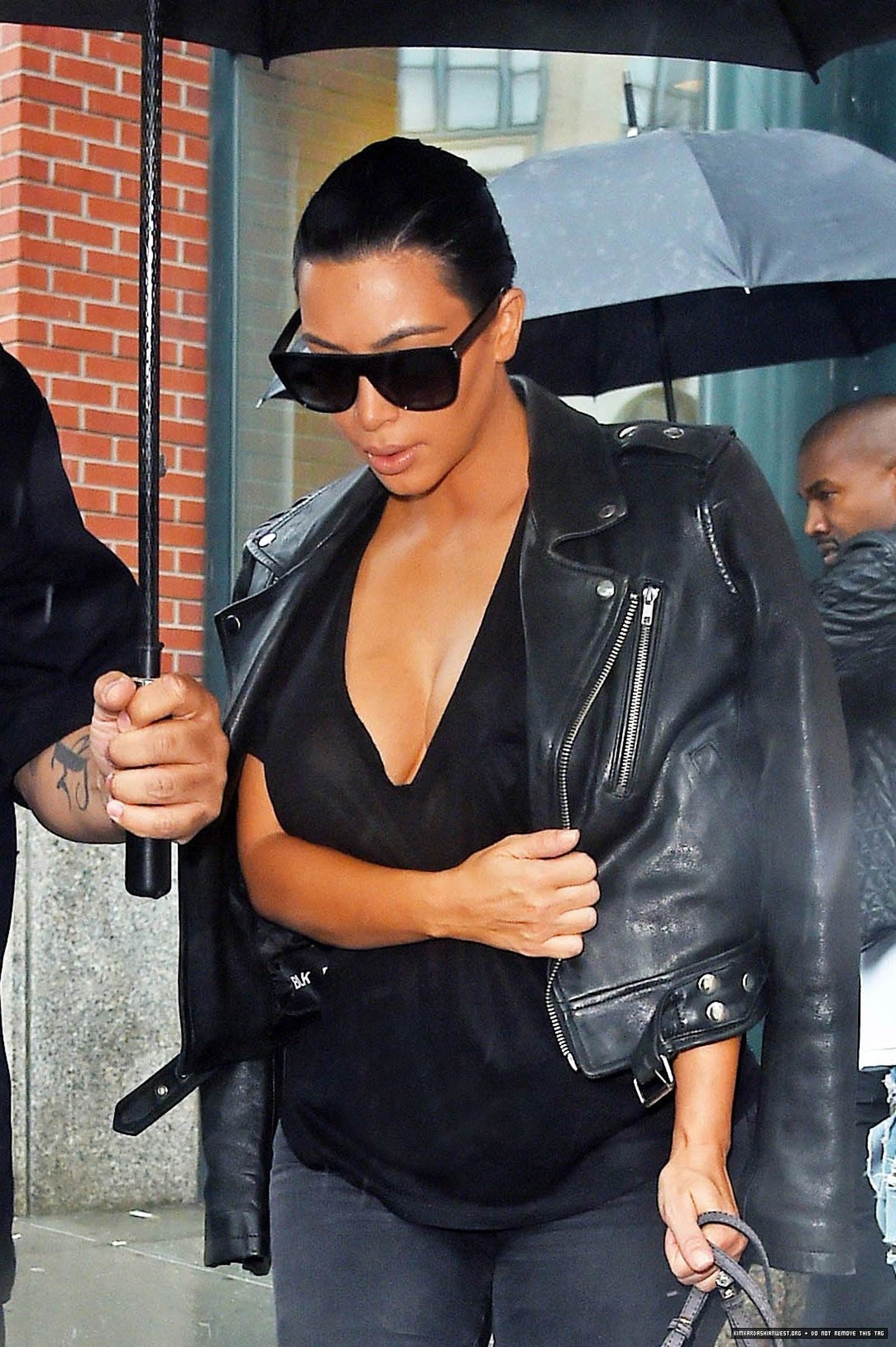 Kim Kardashian leaving her home in New York City