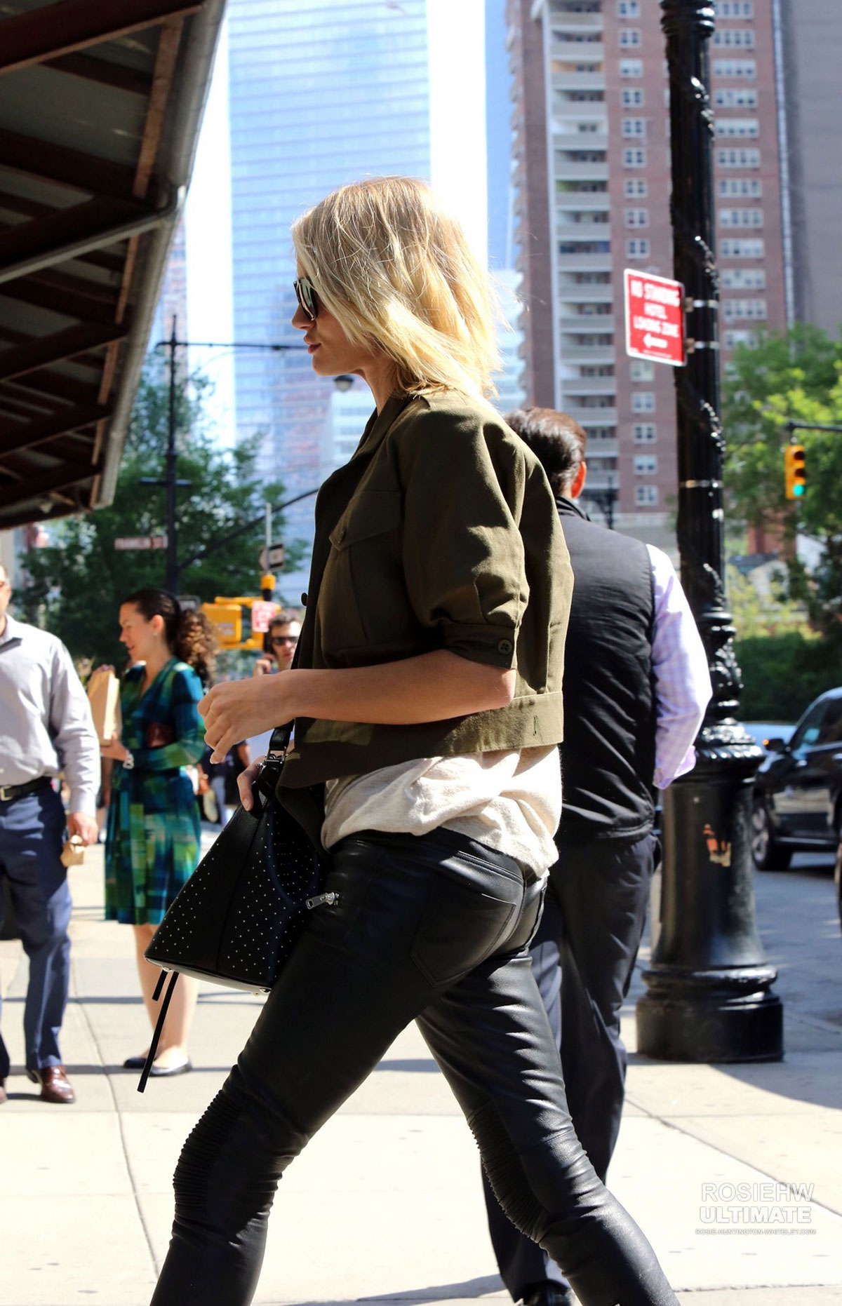 Rosie Huntington-Whiteley arrives at JFK airport