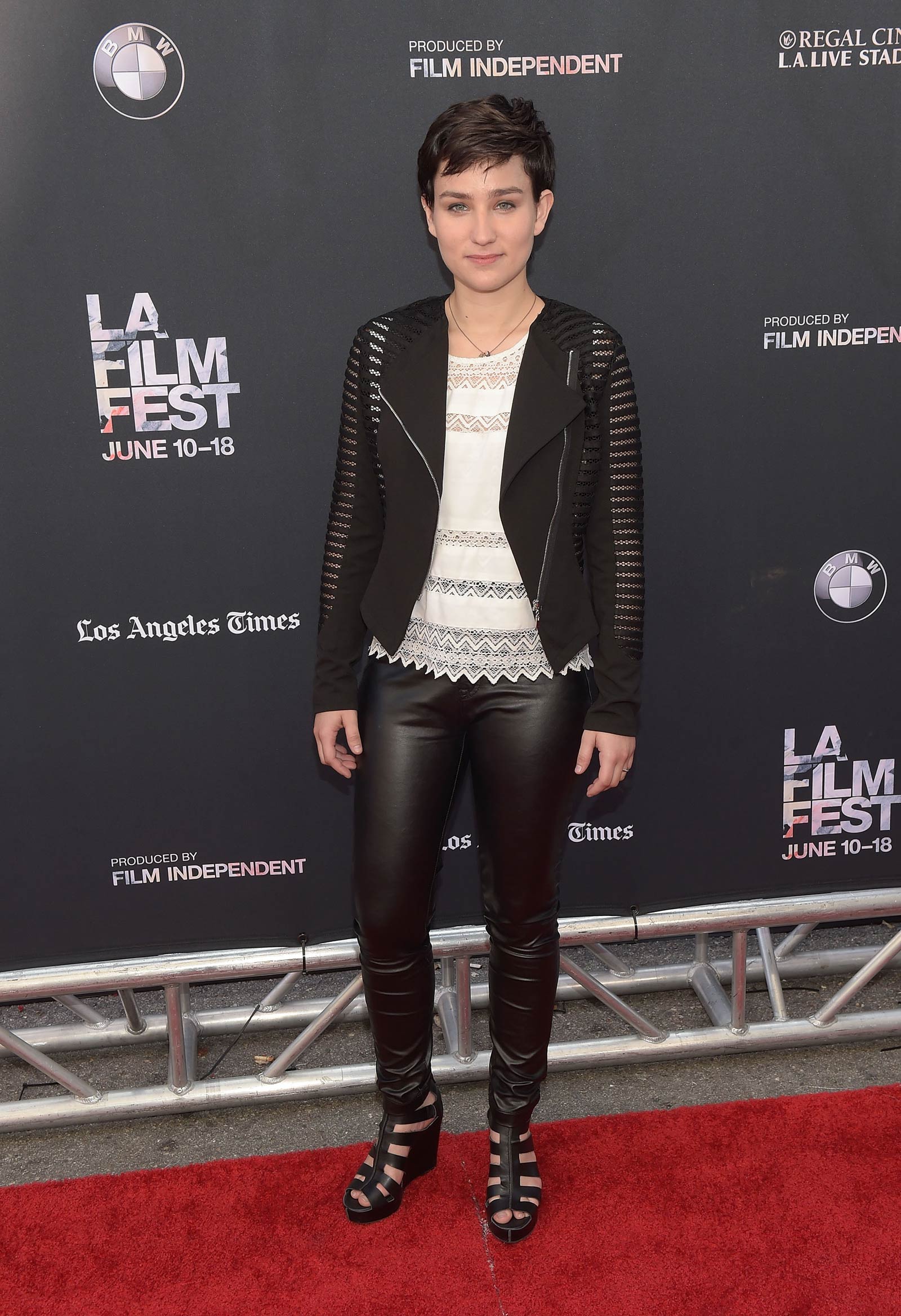 Bex Taylor-Klaus attends Scream premiere