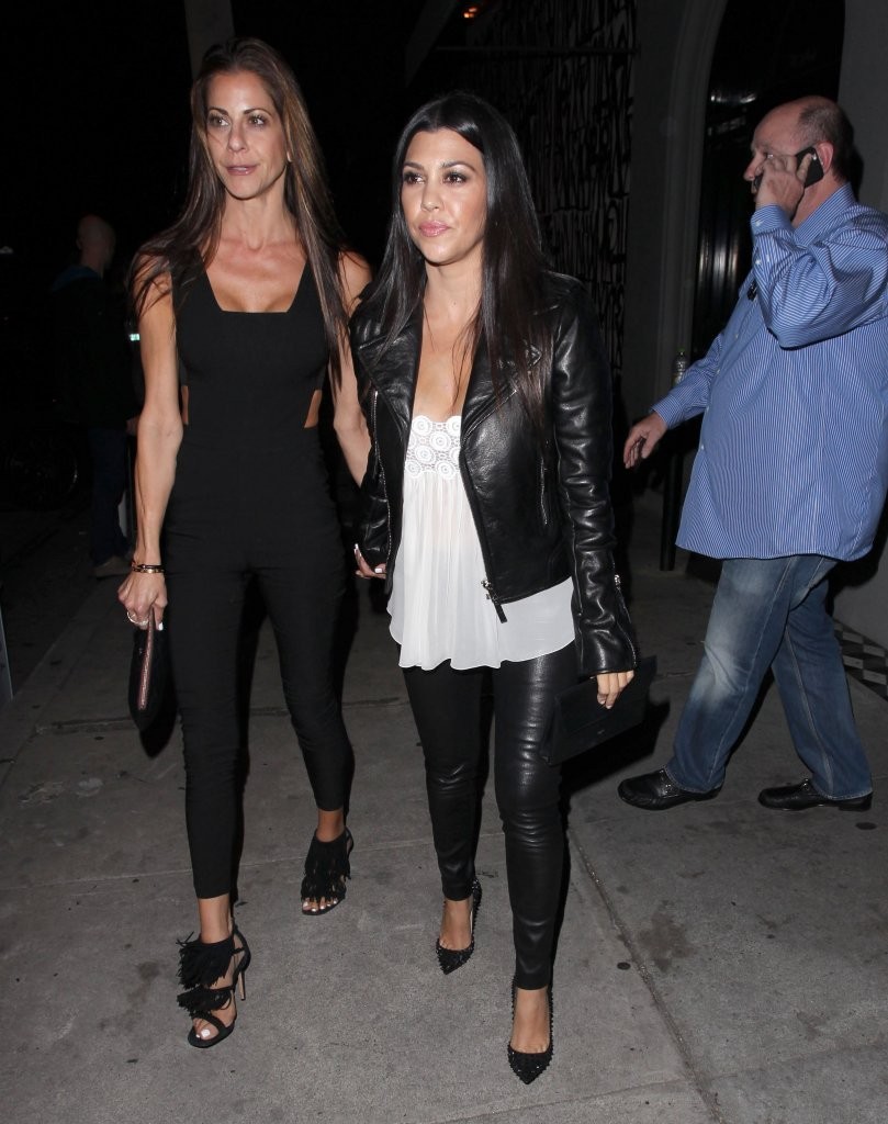 Kourtney Kardashian dine out at Craig’s Restaurant