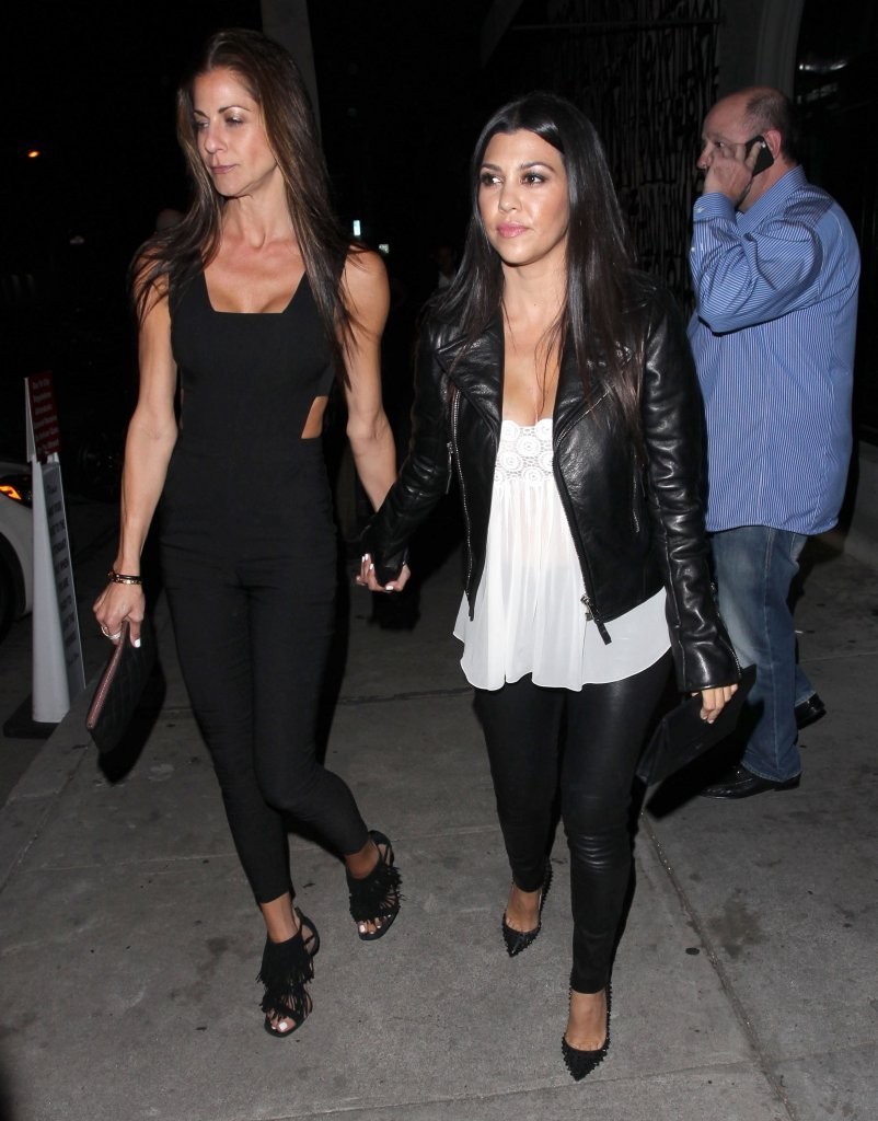 Kourtney Kardashian dine out at Craig’s Restaurant