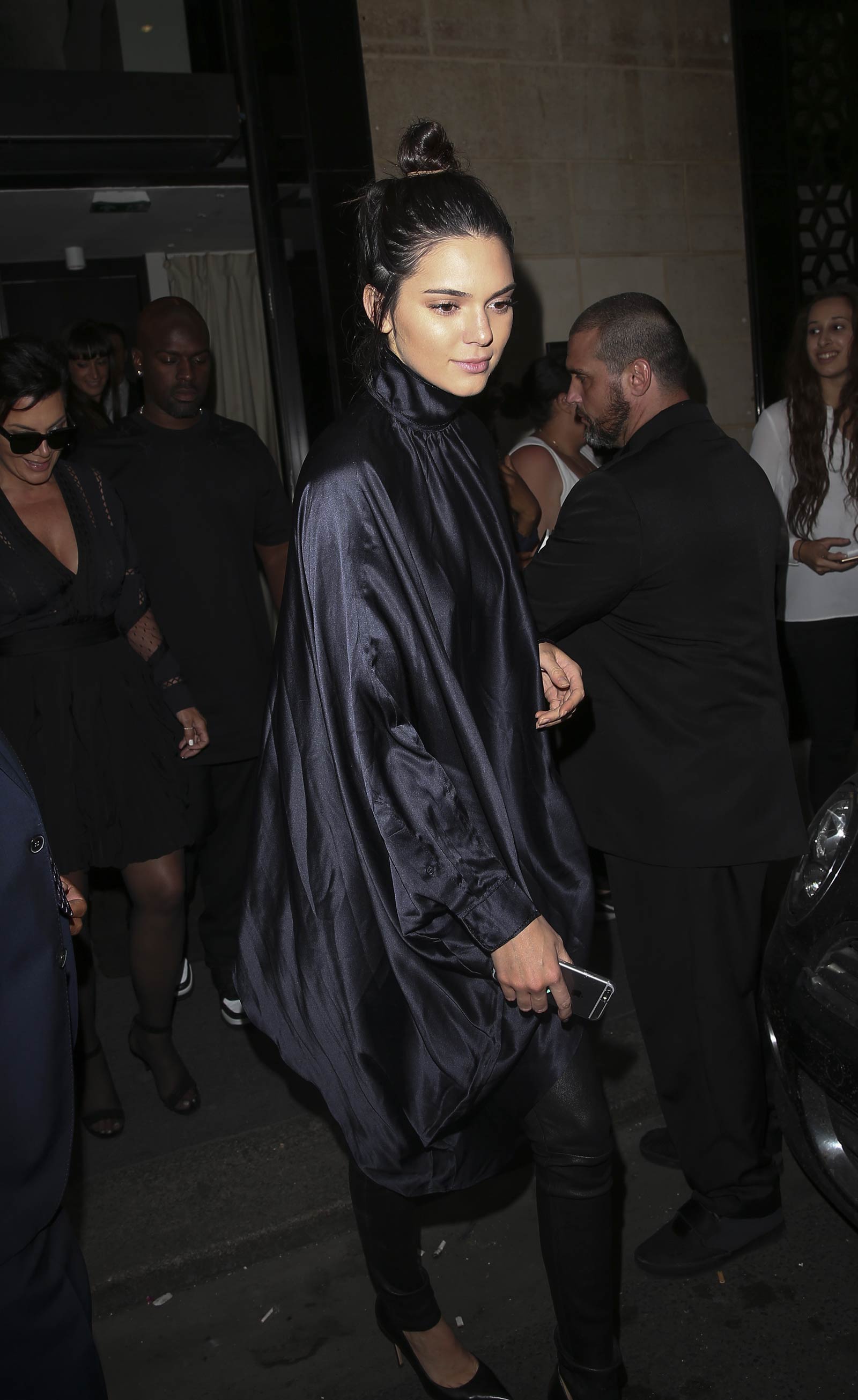 Kendall Jenner leaving Kinu Japanese Restaurant