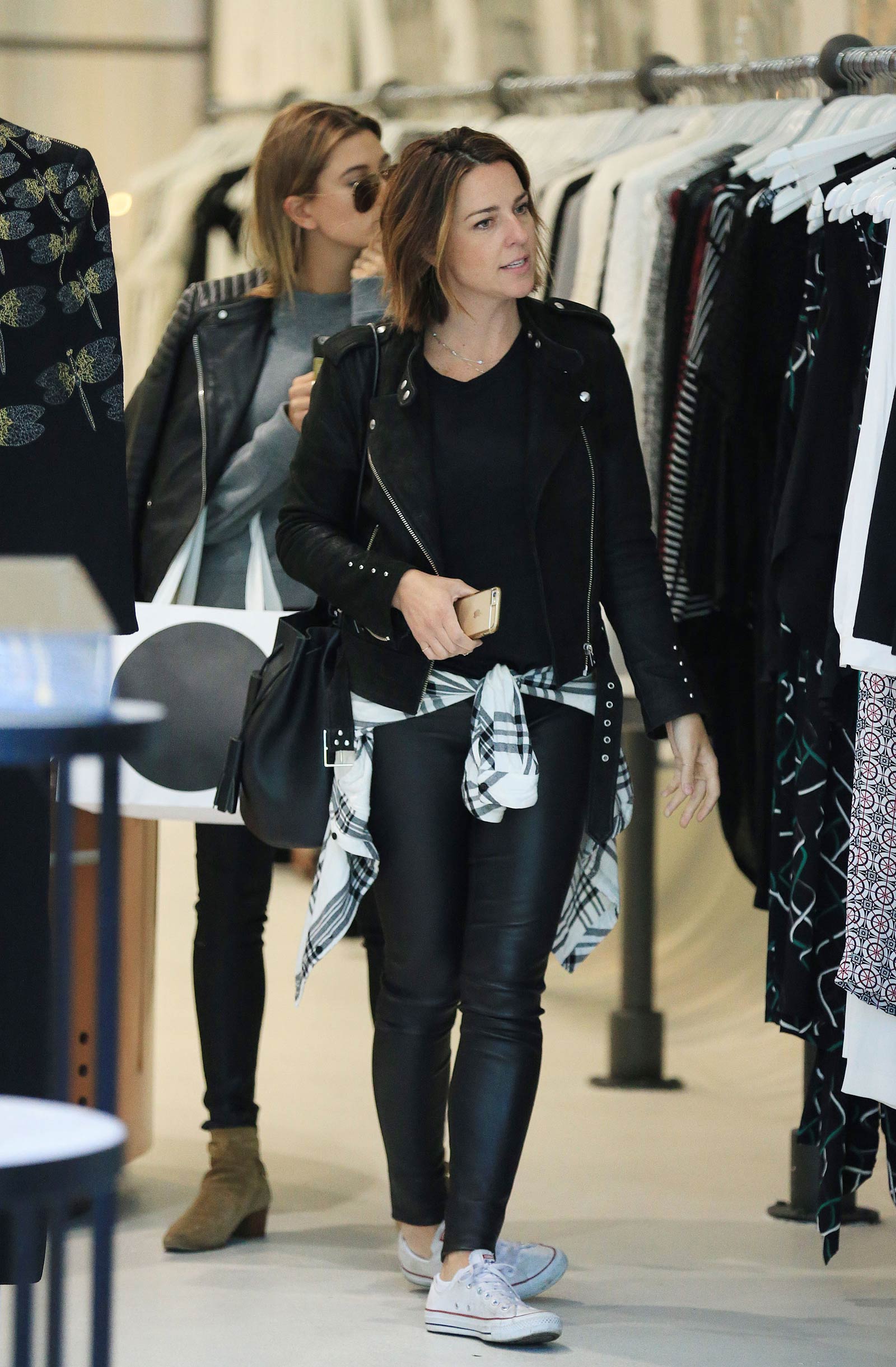 Hailey Baldwin Shopping in Sydney