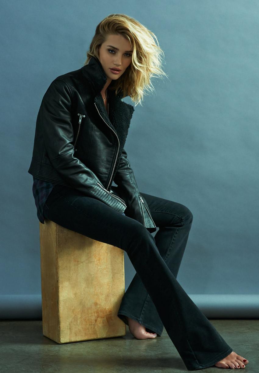 Rosie Huntington-Whiteley photoshoot for Paige denim