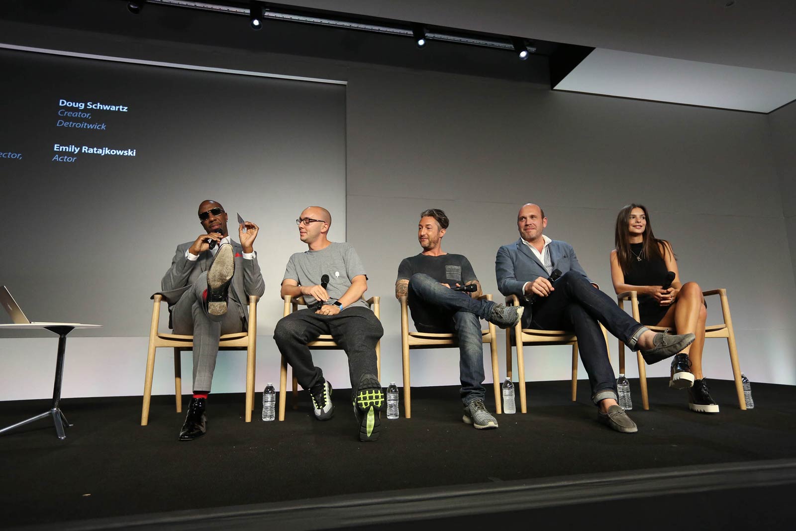 Emily Ratajkowski attends Apple Store Meet The Community Behind Fancy