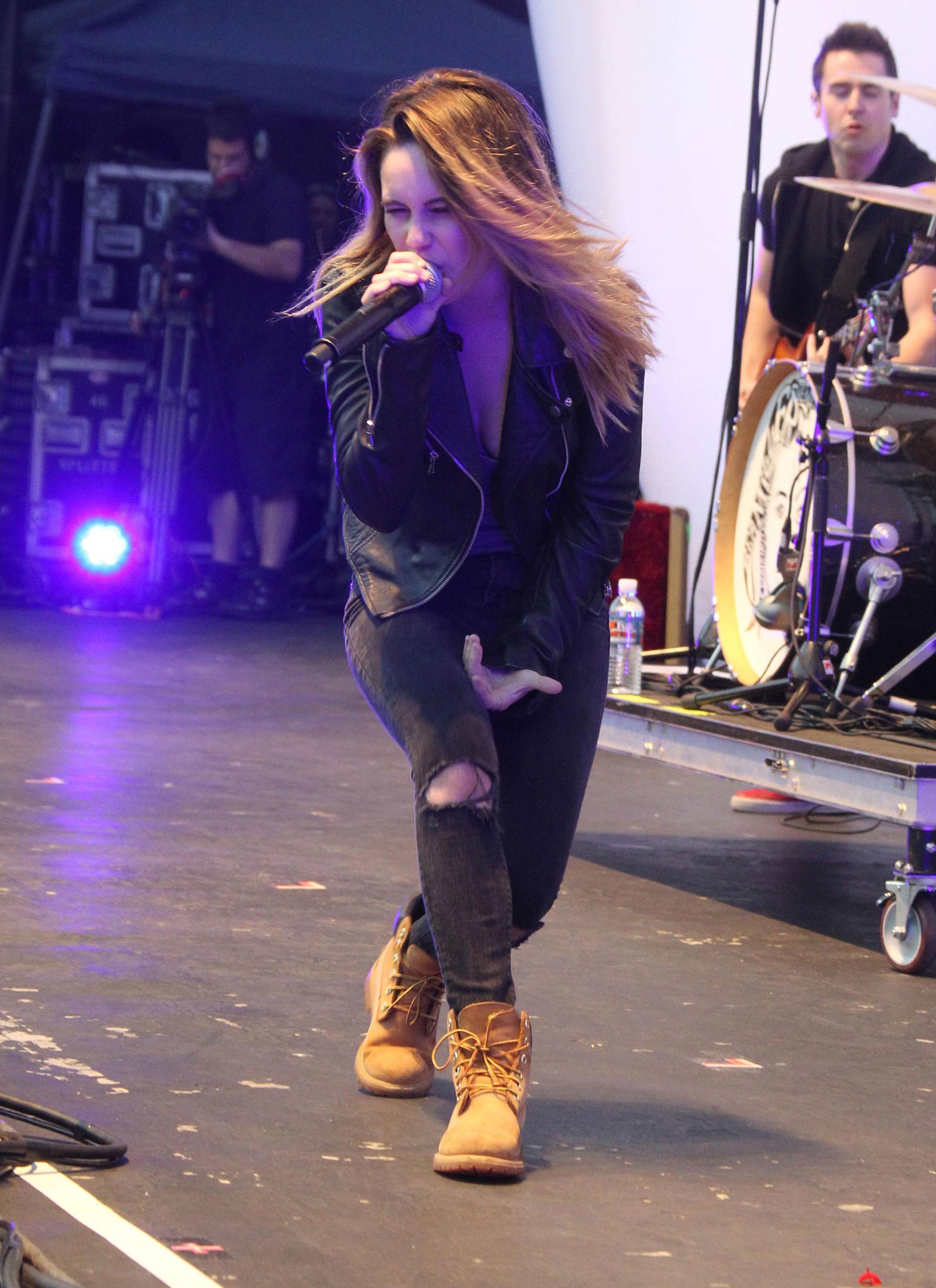 Beatrice Miller performs on Stage at Orange County Fair