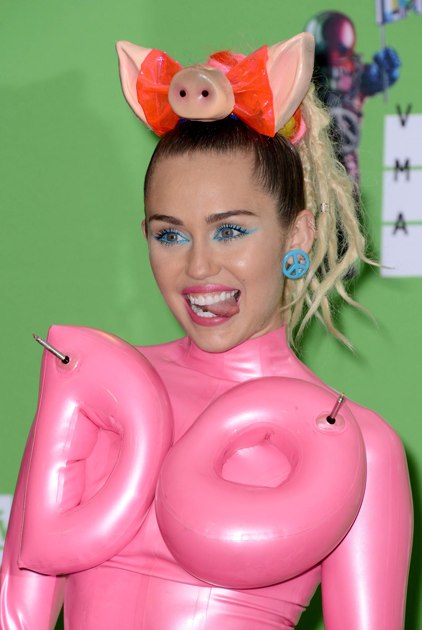 Miley Cyrus at the 2015 MTV Video Music Awards