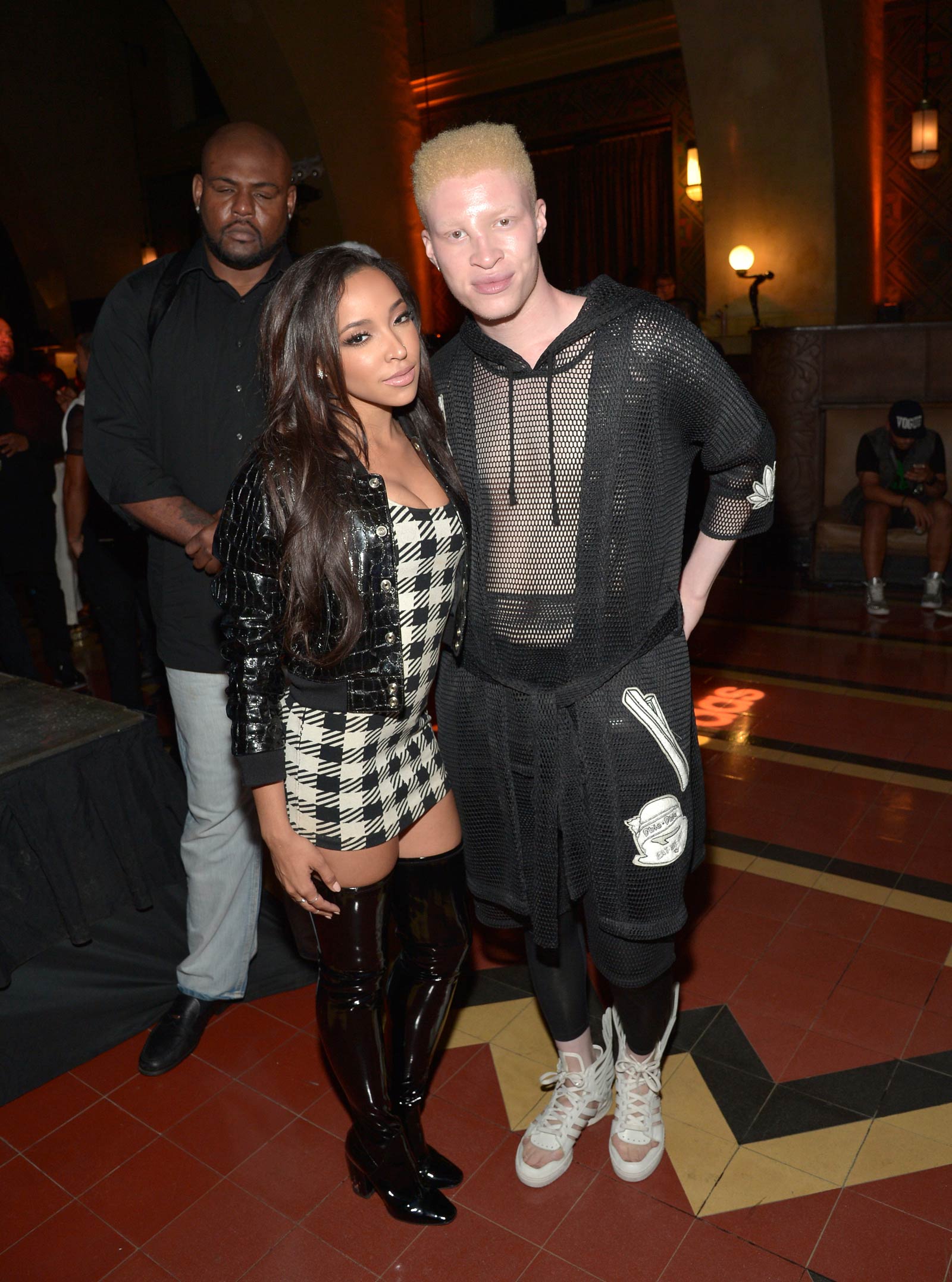 Tinashe on the red carpet at the 2015 MTV Video Music Awards