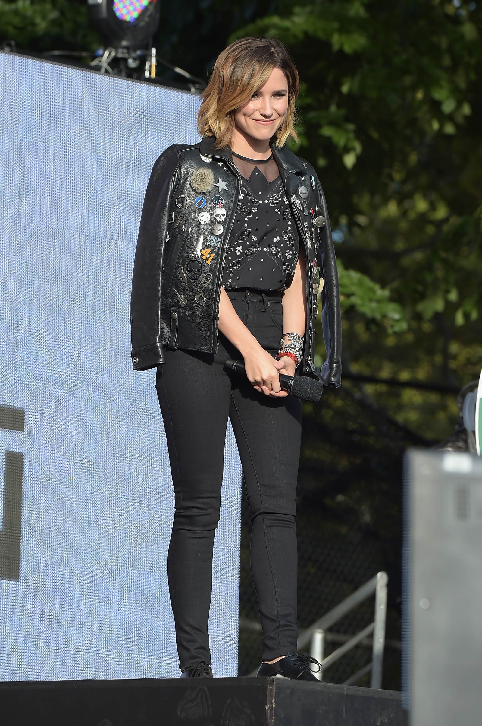 Sophia Bush & Olivia Wilde attend 2015 Global Citizen Festival to end extreme poverty by 2030