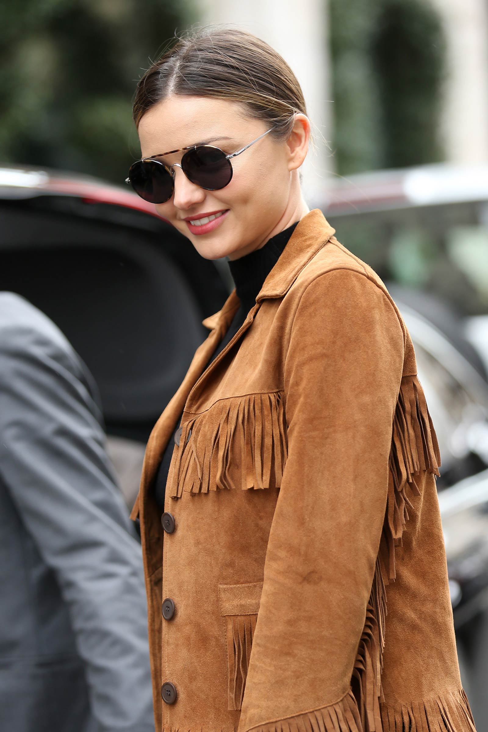 Miranda Kerr arrives at Charles De Gaulle Airport