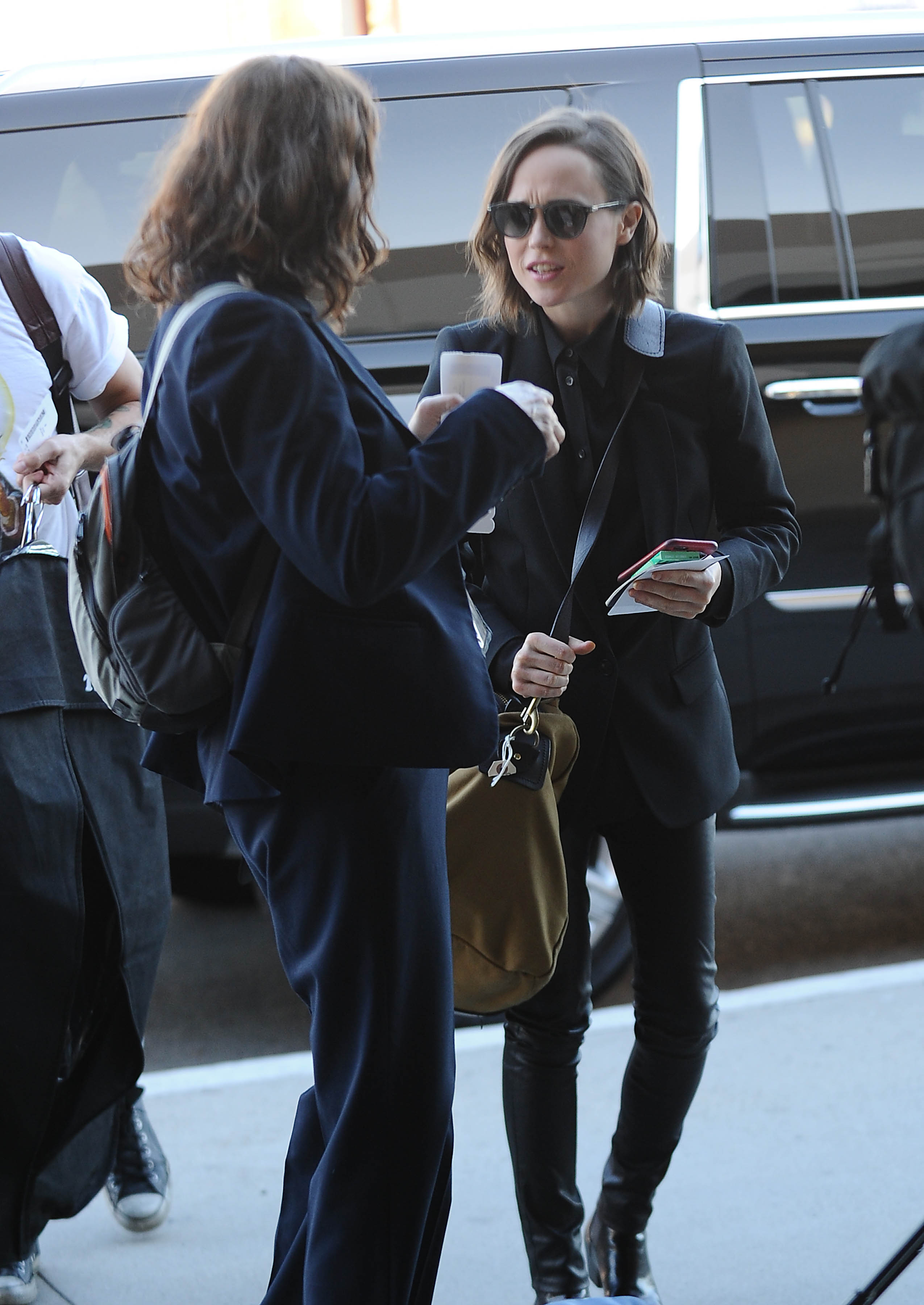 Ellen Page catching a flight to San Francisco