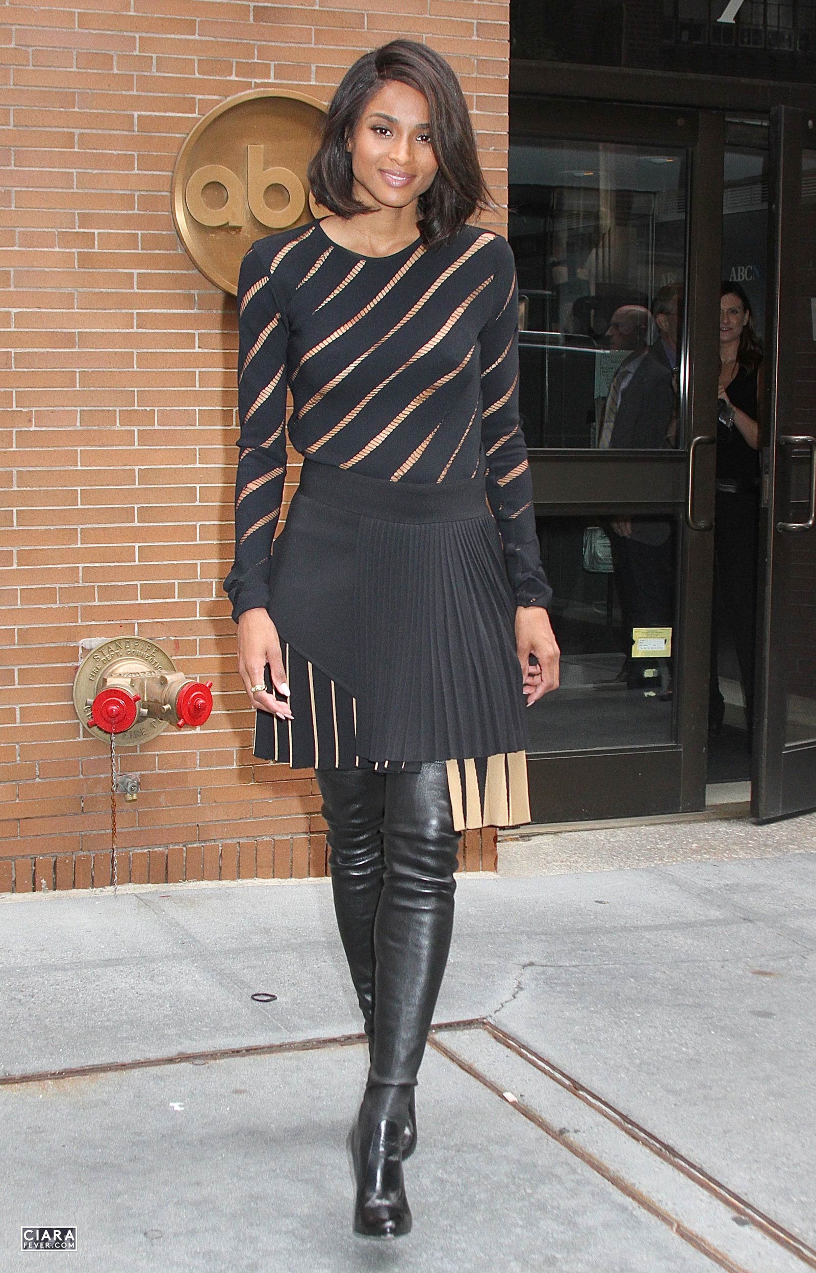 Ciara arriving at the ABC Studios