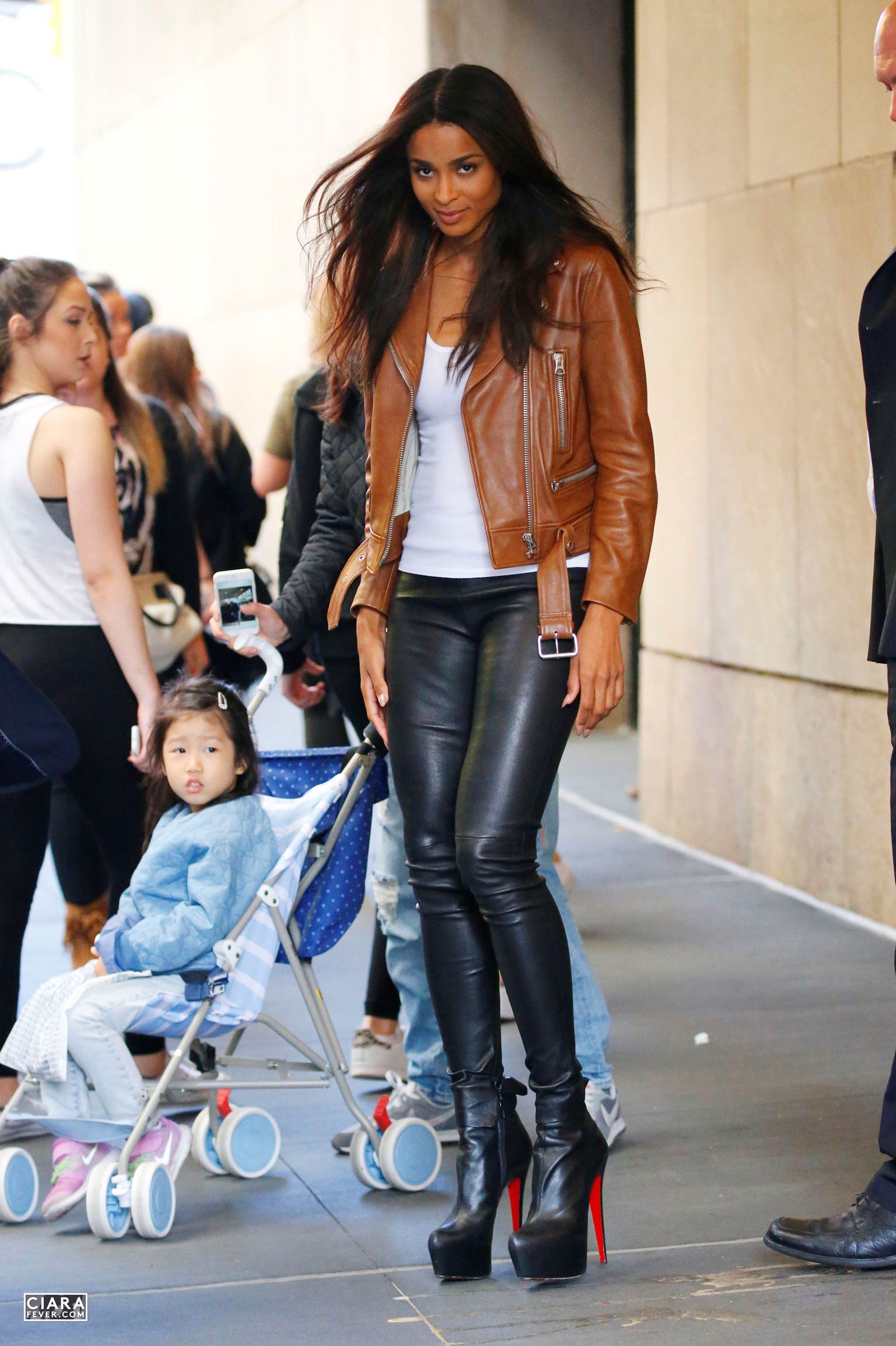 Ciara leaving MTV studios