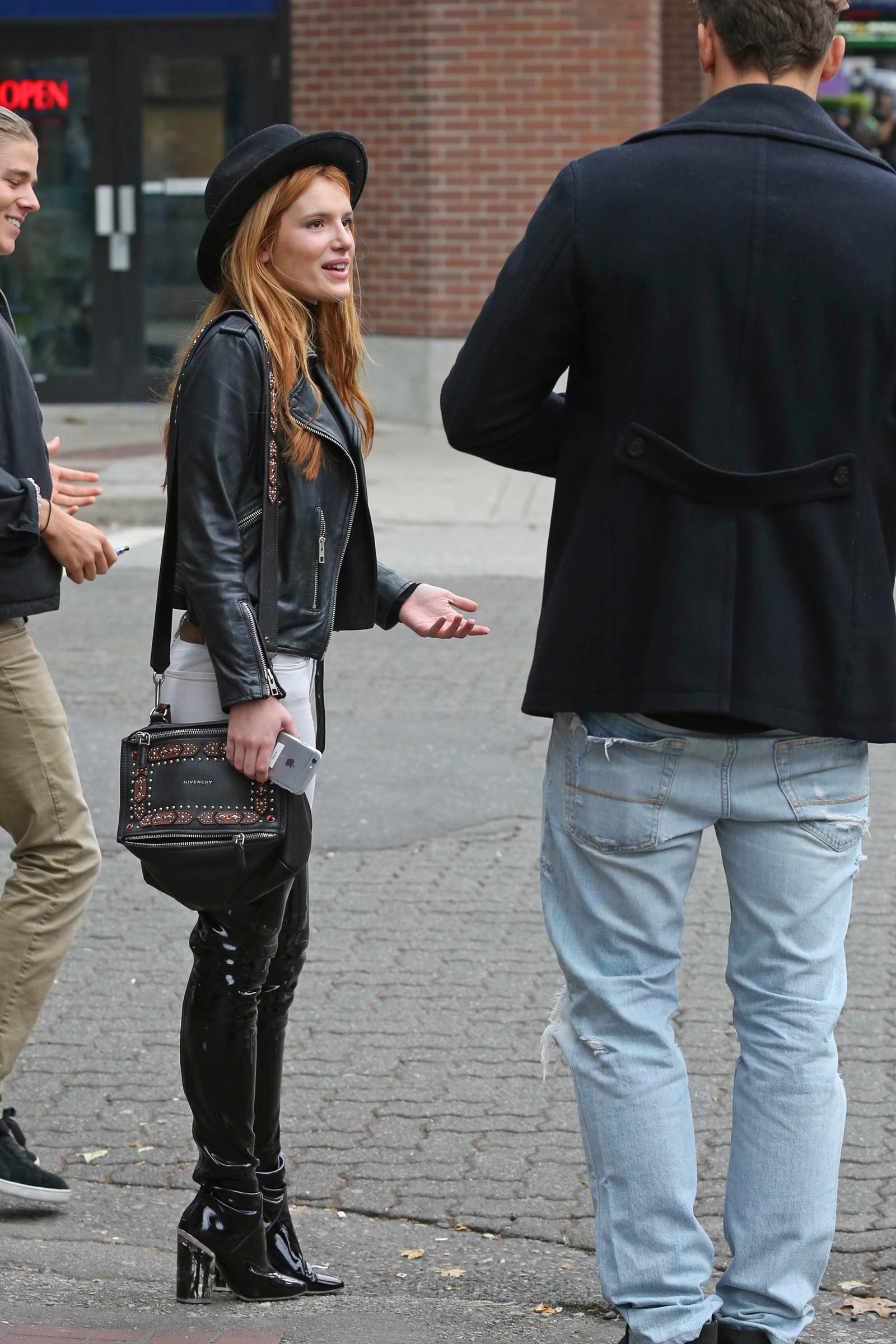 Bella Thorne out in Vancouver