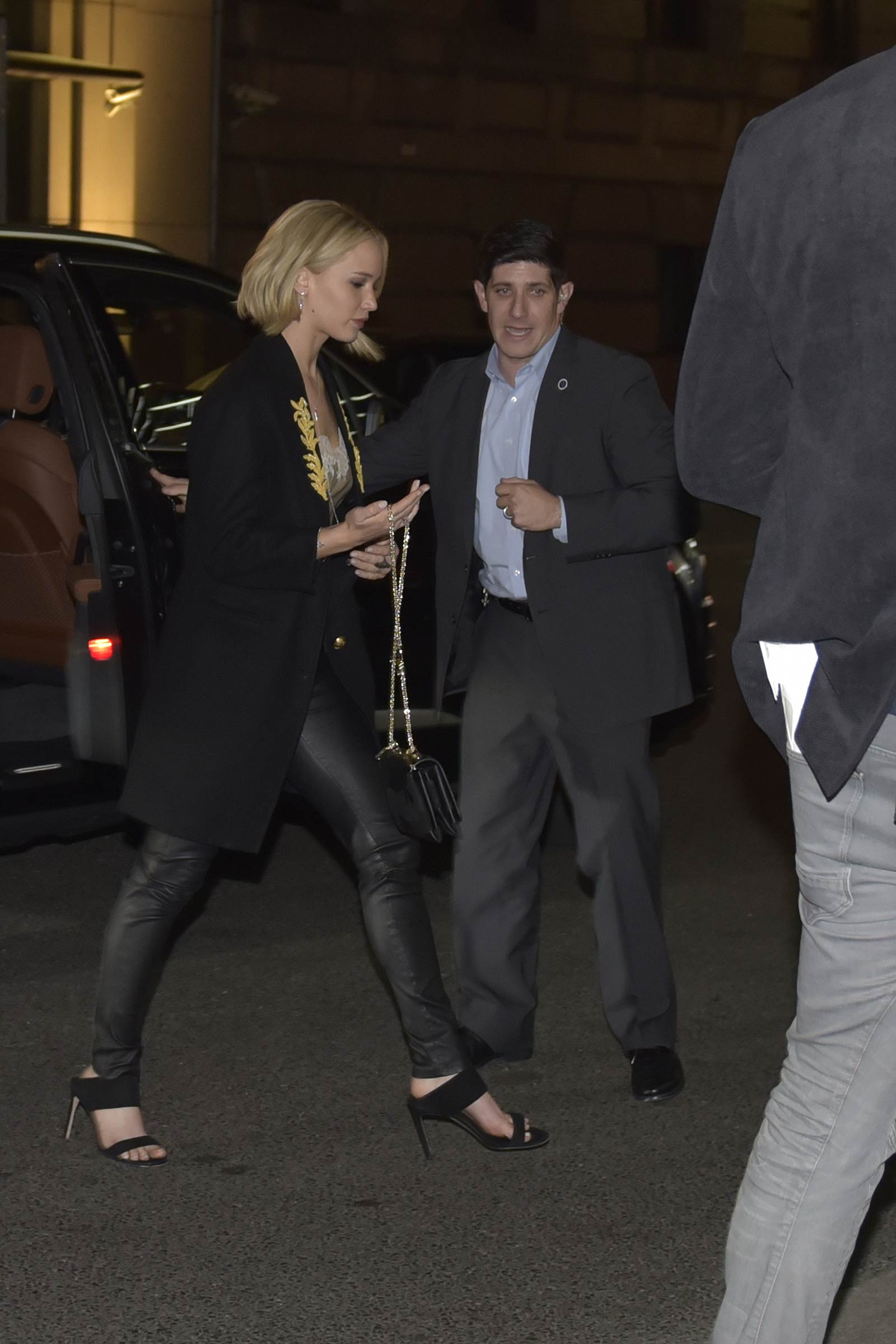 Jennifer Lawrence arriving at Borchardt Restaurant