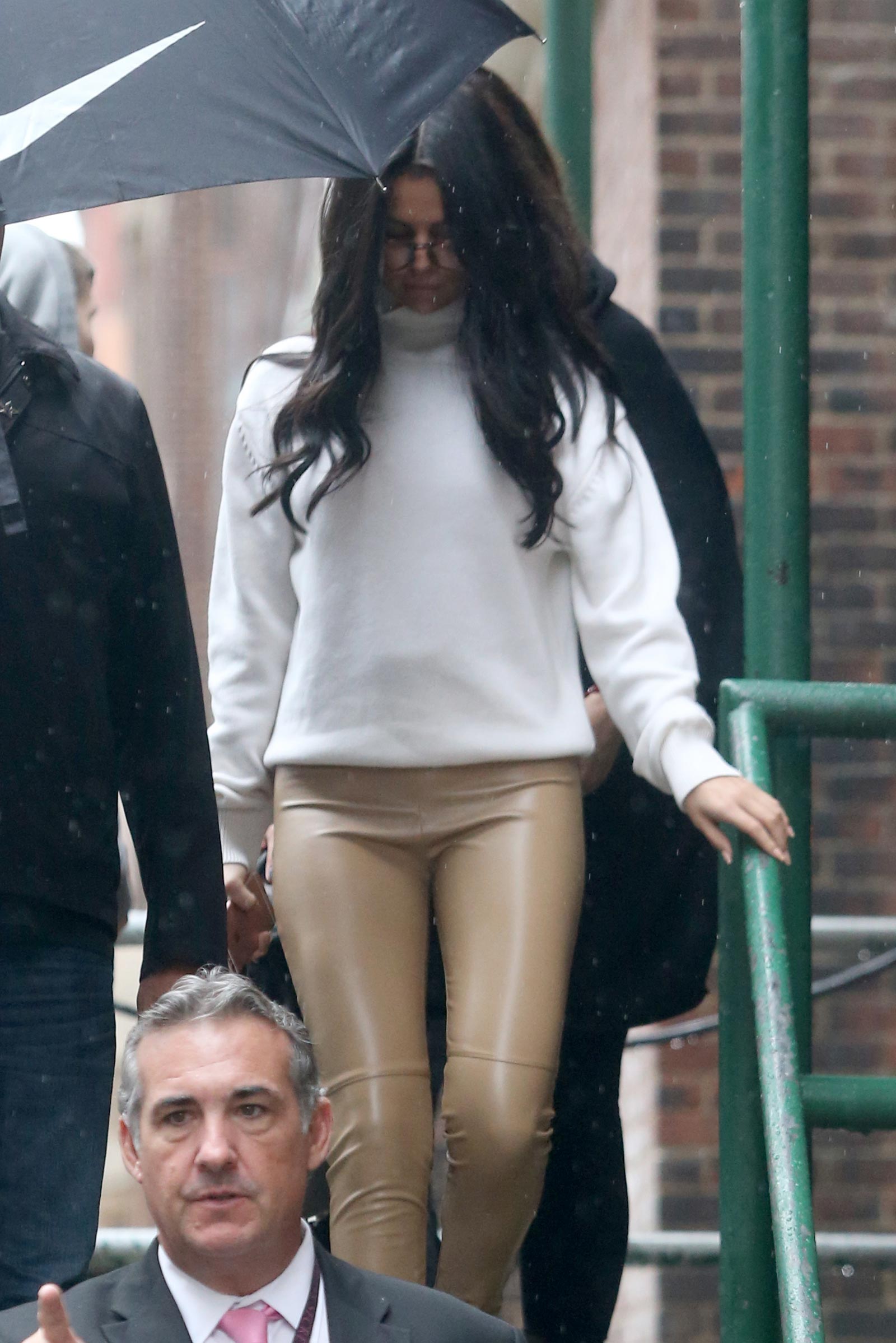 Selena Gomez Leaving The Victoria’s Secret Show Rehearsals