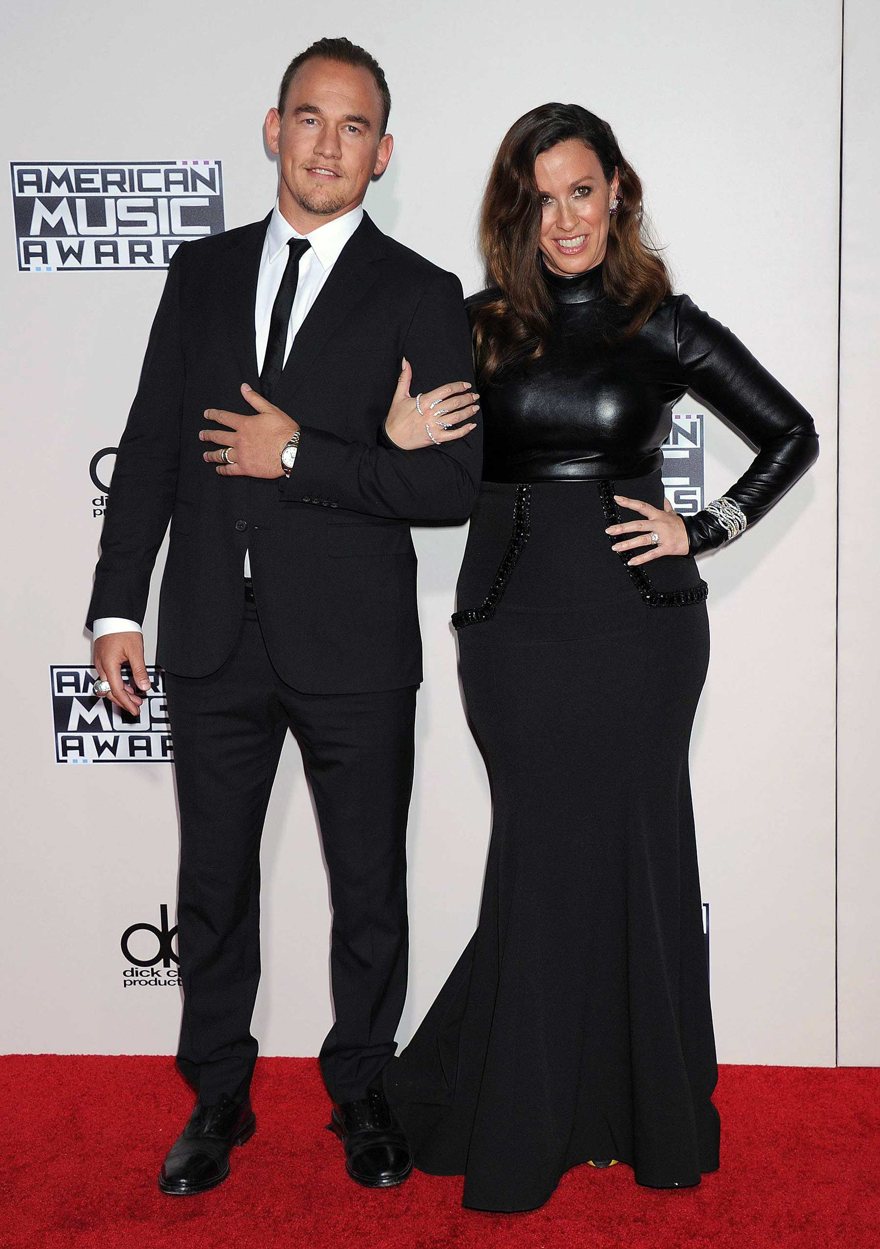 Alanis Morissette attends 2015 American Music Awards