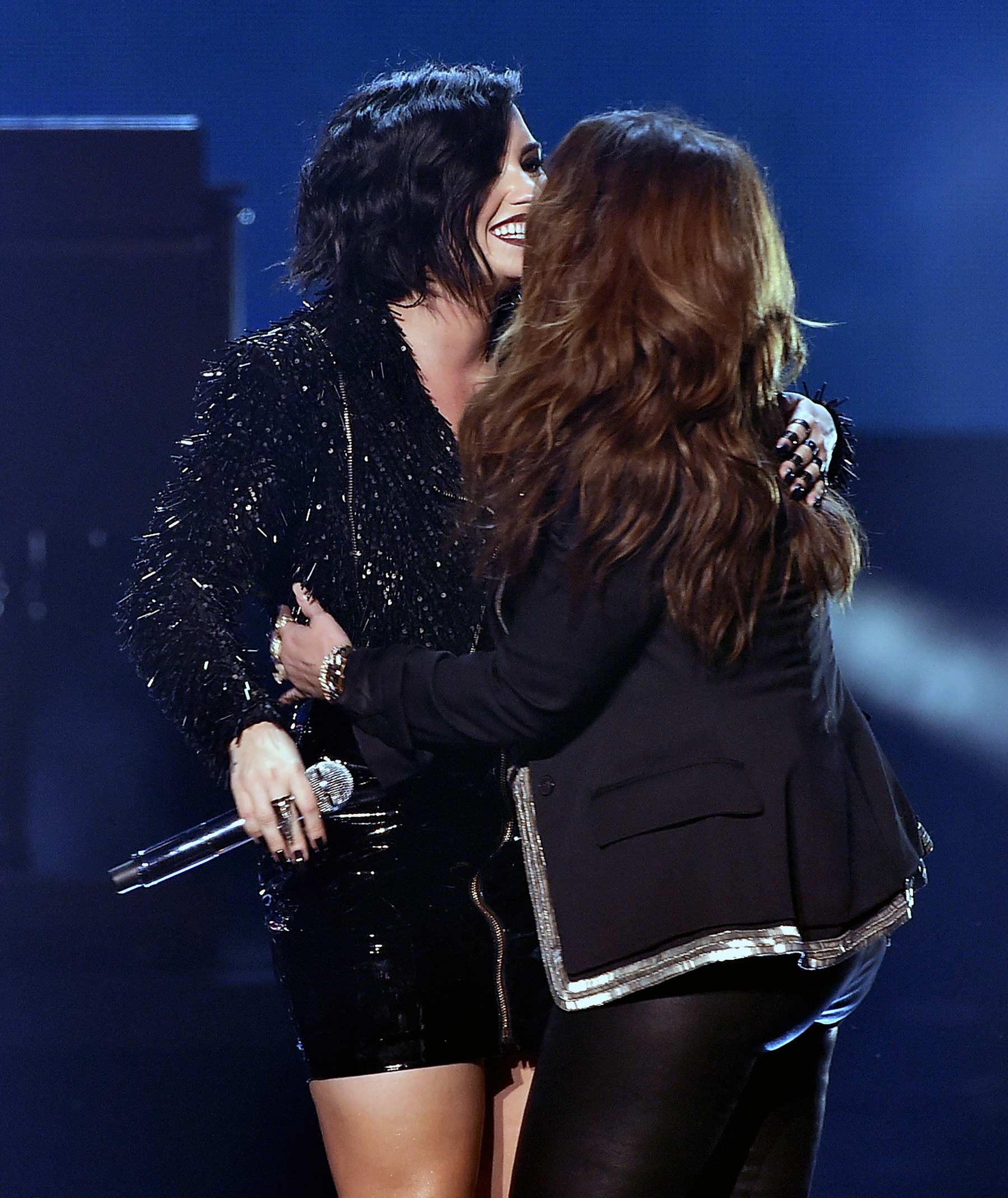 Demi Lovato & Alanis Morissette at 2015 American Music Awards