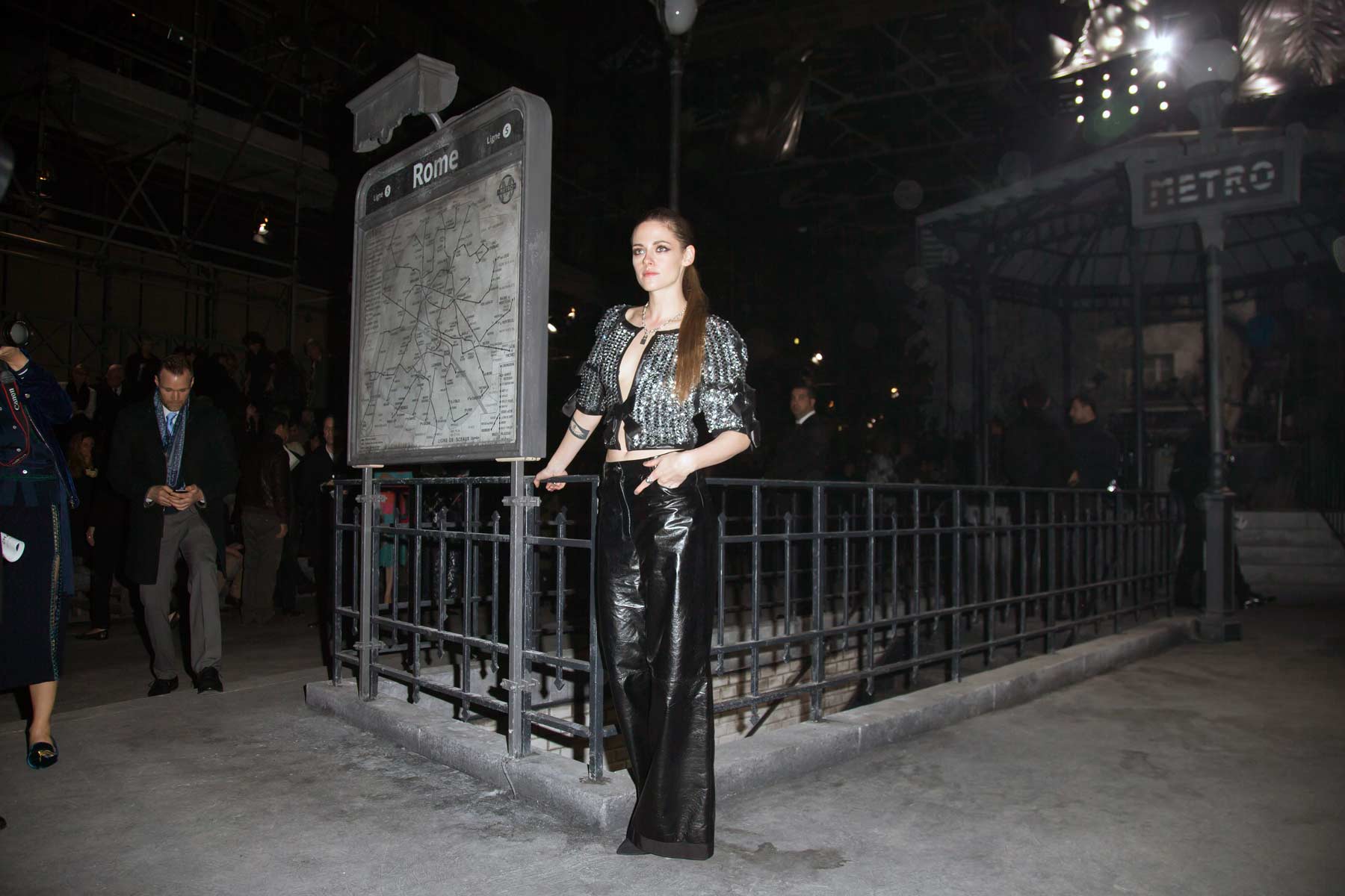 Kristen Stewart attends the Chanel Metiers d’Art 2015/16 Fashion Show