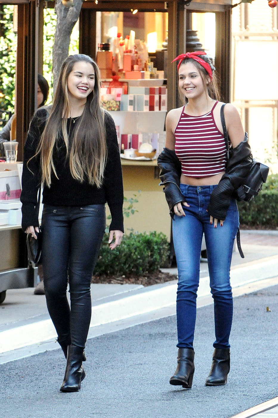 Paris Berelc spotted doing some holiday shopping at the Americana