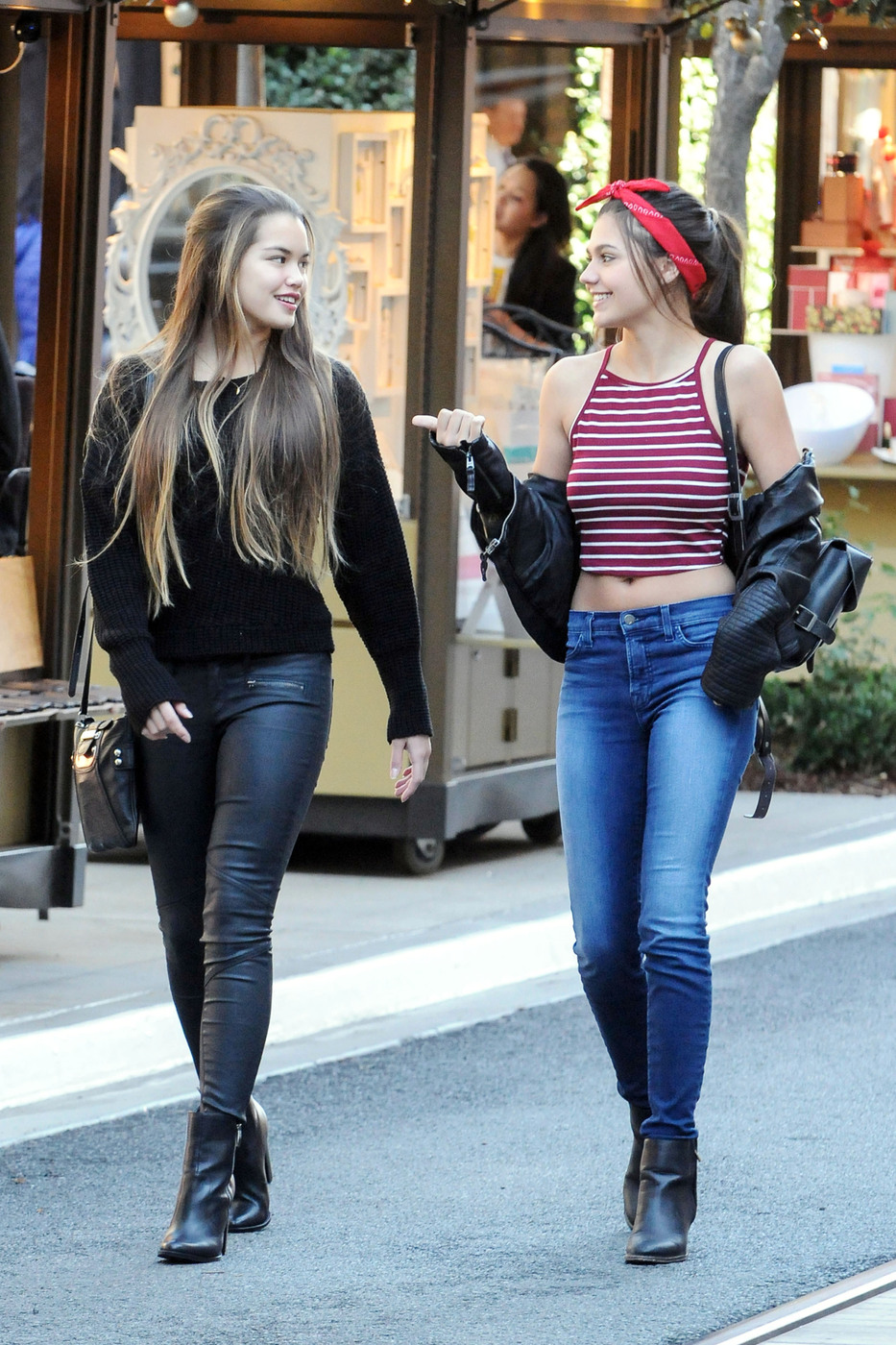 Paris Berelc spotted doing some holiday shopping at the Americana