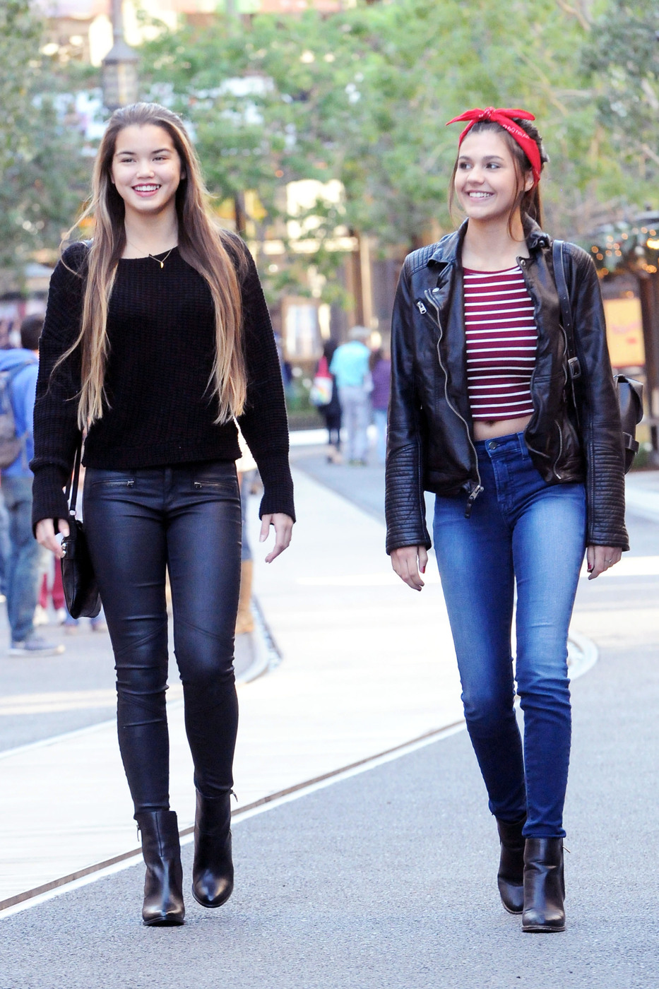 Paris Berelc spotted doing some holiday shopping at the Americana