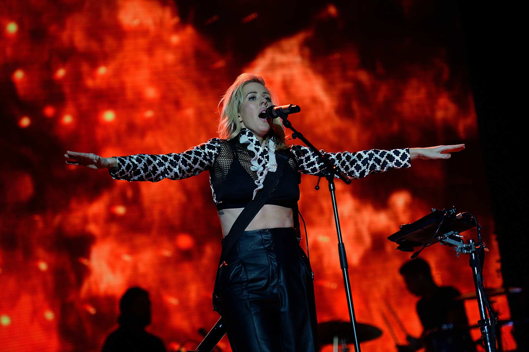 Ellie Goulding performs at Jingle Bell Ball 2015