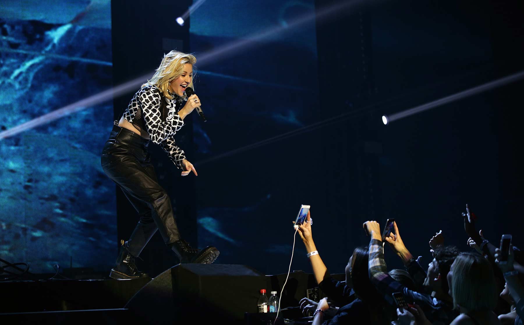 Ellie Goulding performs at Jingle Bell Ball 2015