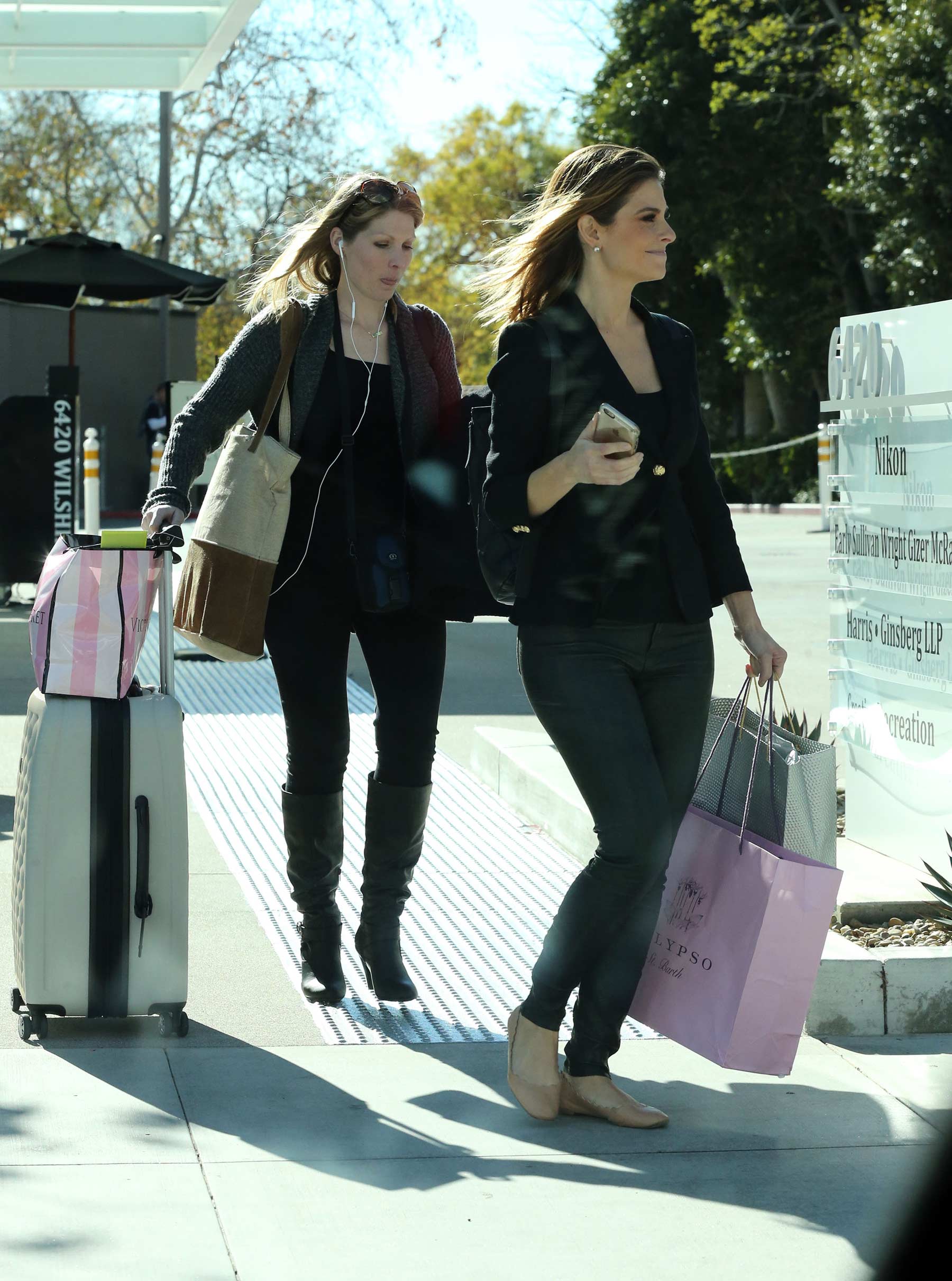 Maria Menounos shopping in LA