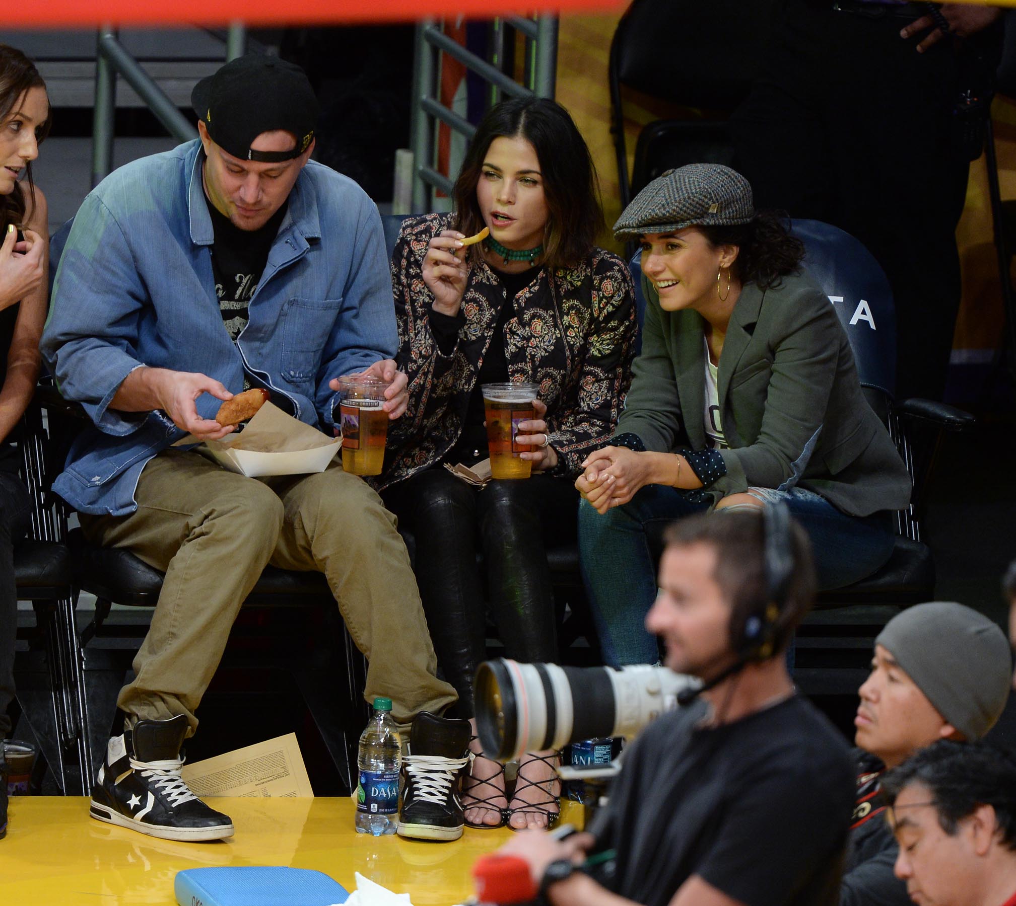 Jenna Dewan at the Staples Center to watch the Lakers