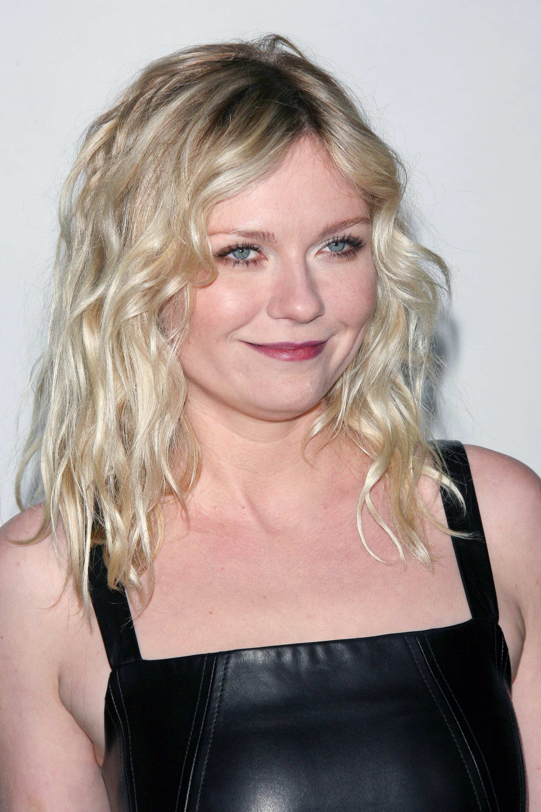 Kirsten Dunst attends AFI FEST 2011