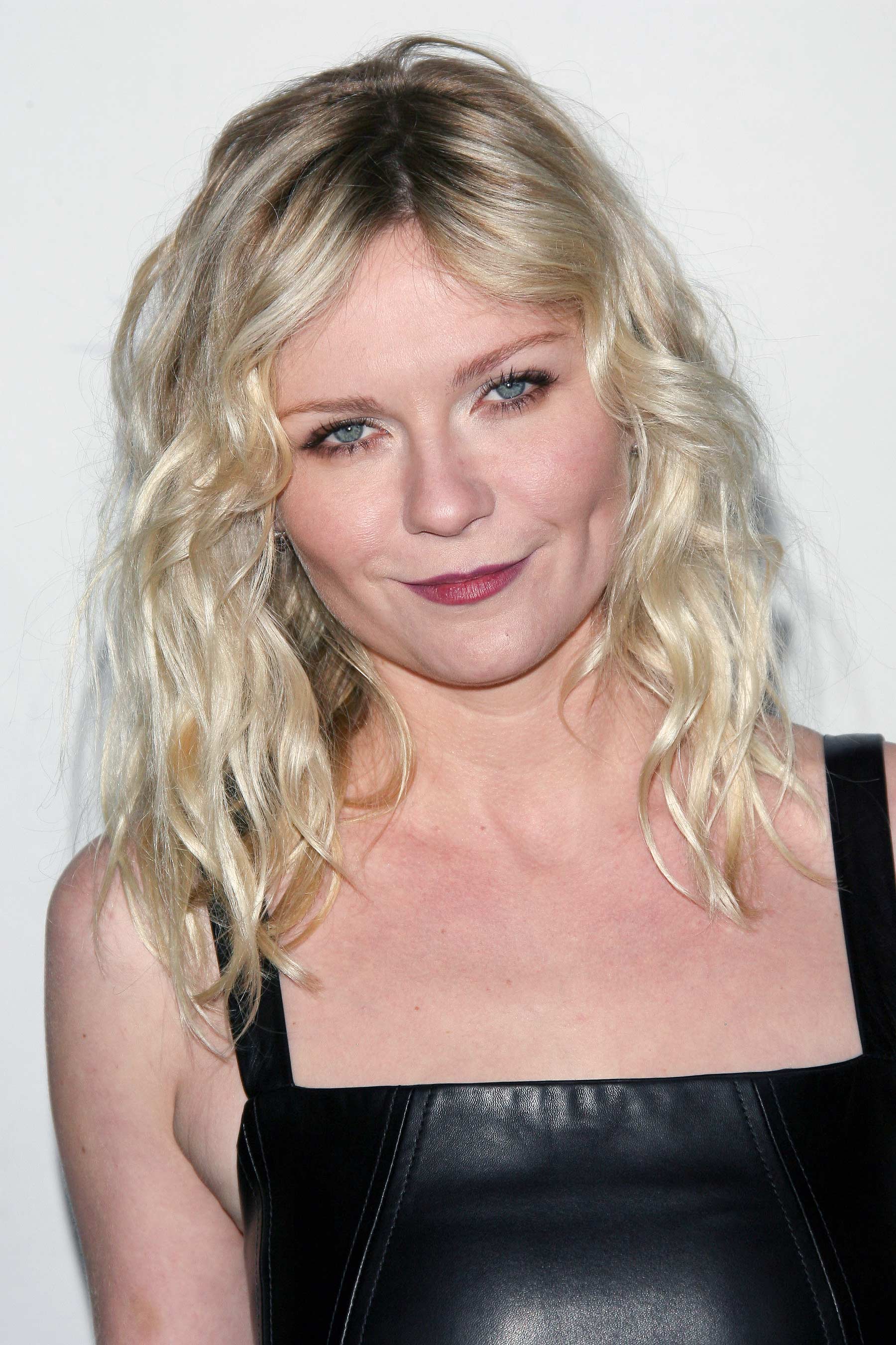 Kirsten Dunst attends AFI FEST 2011