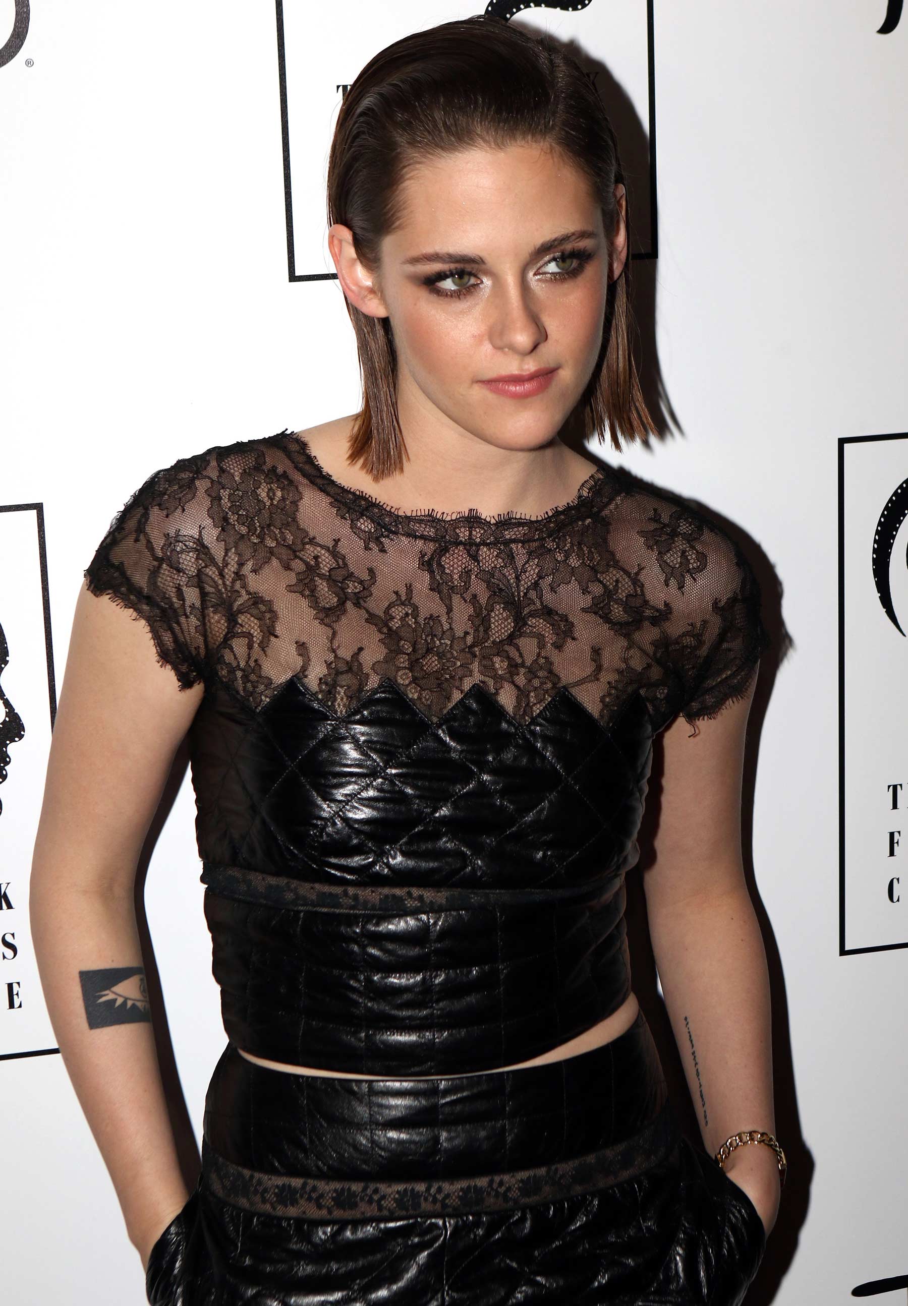 Kristen Stewart attends 2015 New York Film Critics Circle Awards