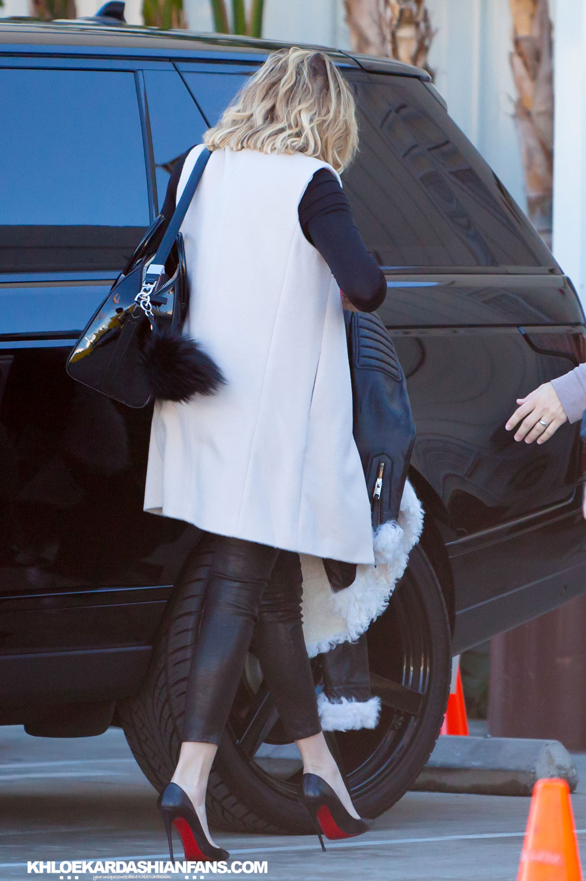 Khloe Kardashian heads out of ShowBiz Studios