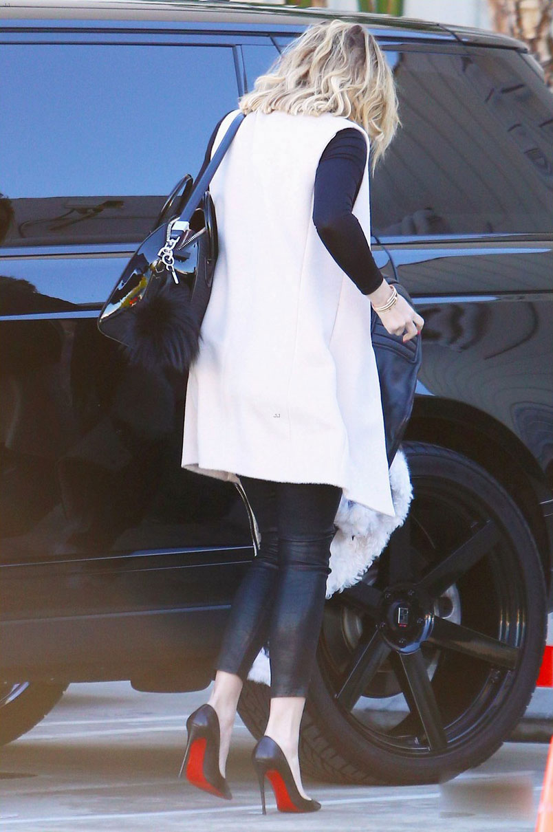 Khloe Kardashian heads out of ShowBiz Studios