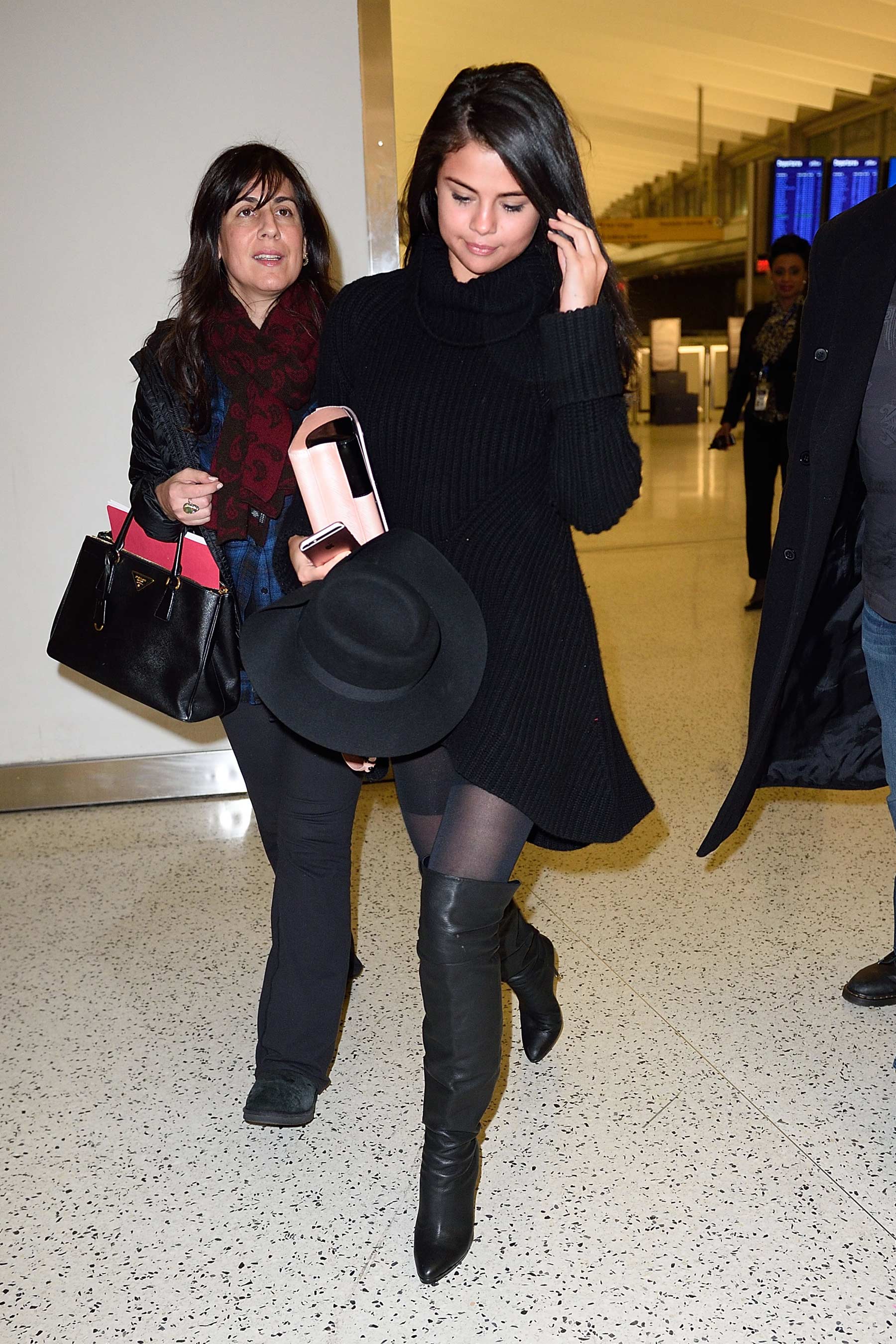 Selena Gomez seen at JFK airport