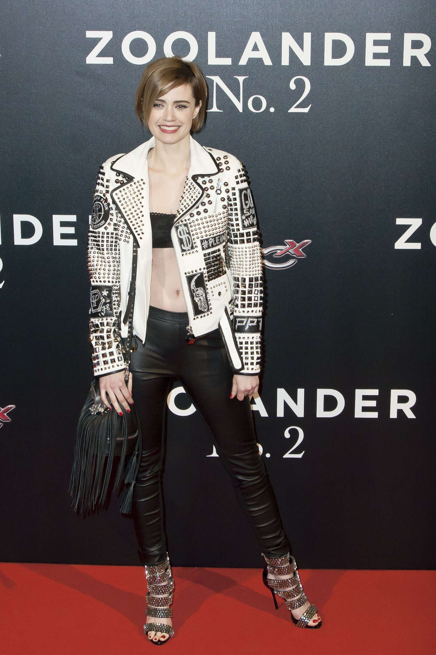 Nathalie Rapti Gomez attends Zoolander 2 Premiere