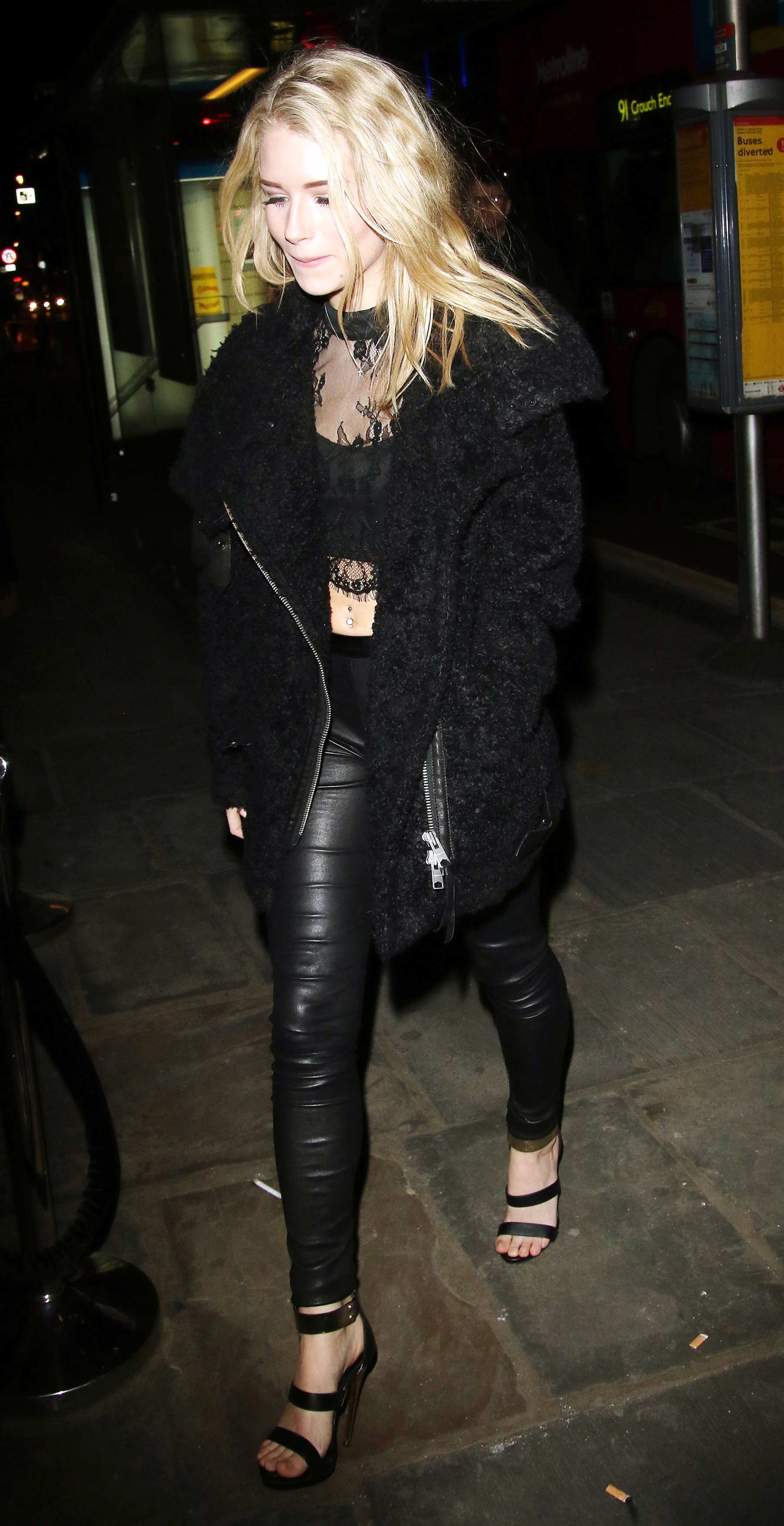 Lottie Moss at Centrepoint Ultimate Pub Quiz