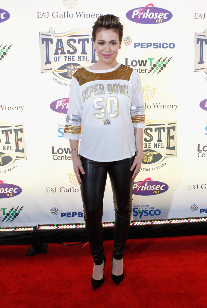 Alyssa Milano attends Taste of the NFL 25th anniversary Party