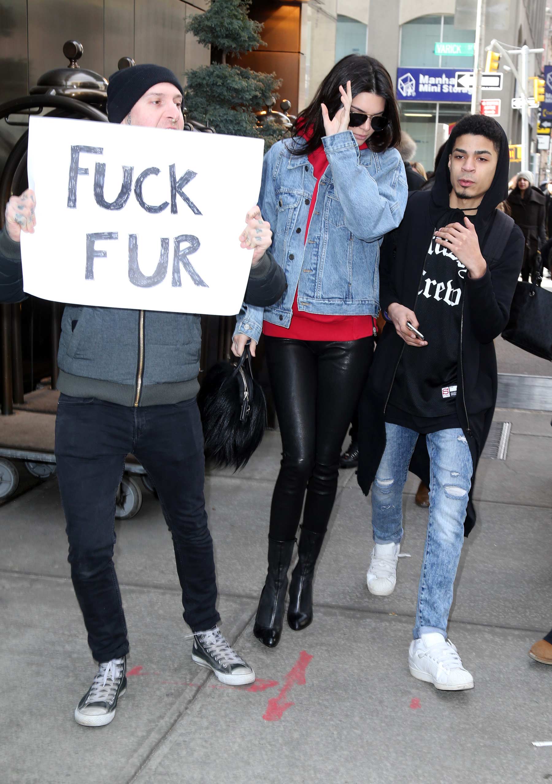 Kendall Jenner out for Lunch at Cipriani