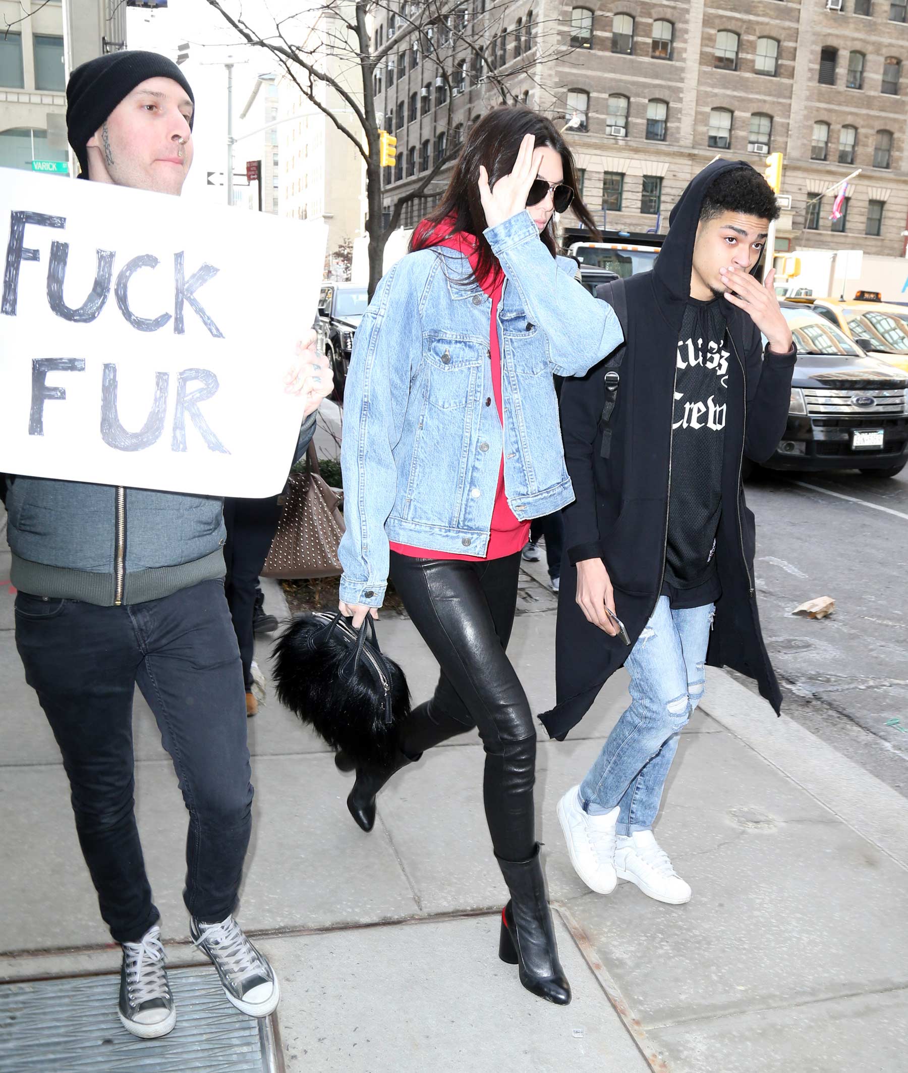 Kendall Jenner out for Lunch at Cipriani