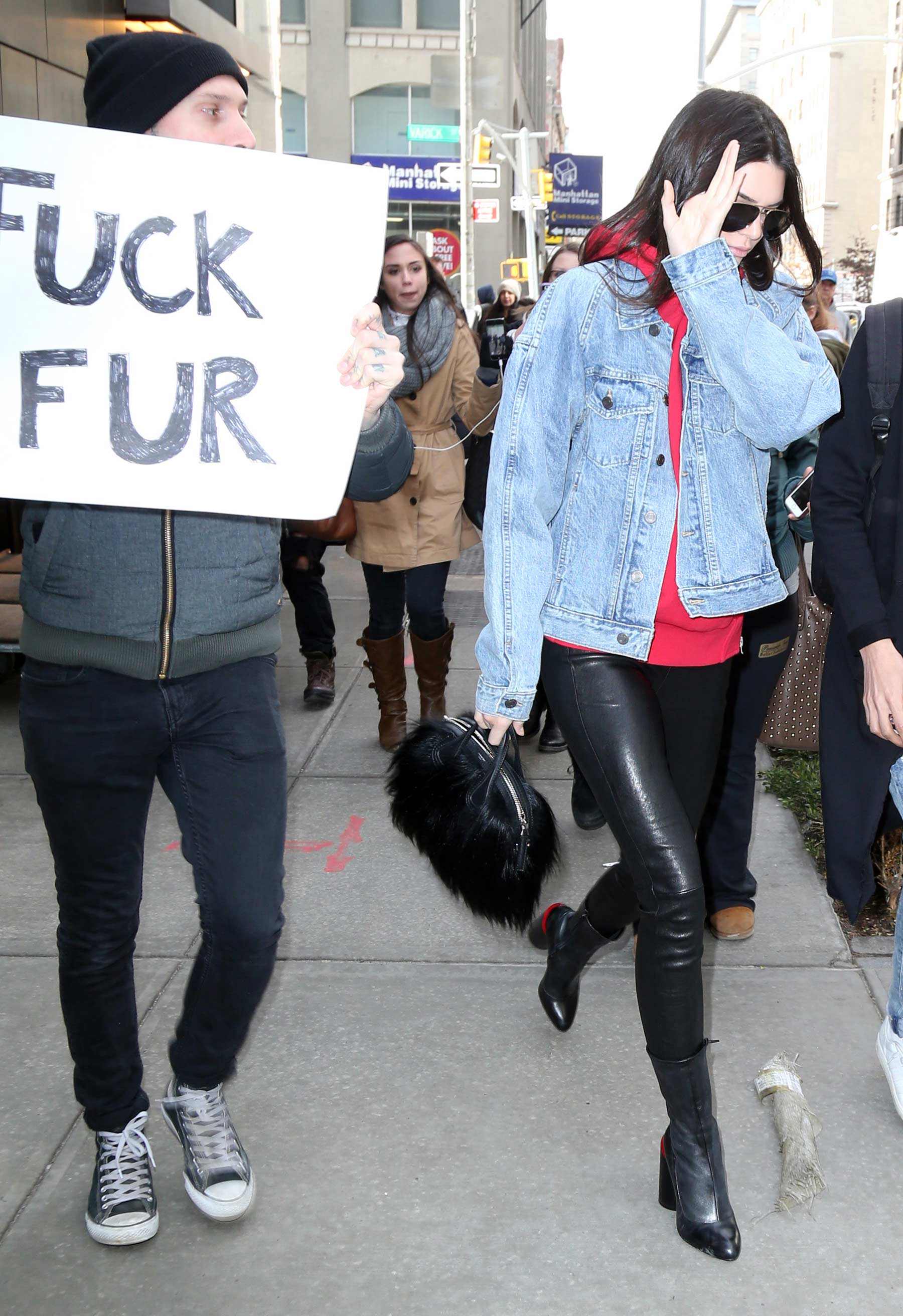 Kendall Jenner out for Lunch at Cipriani