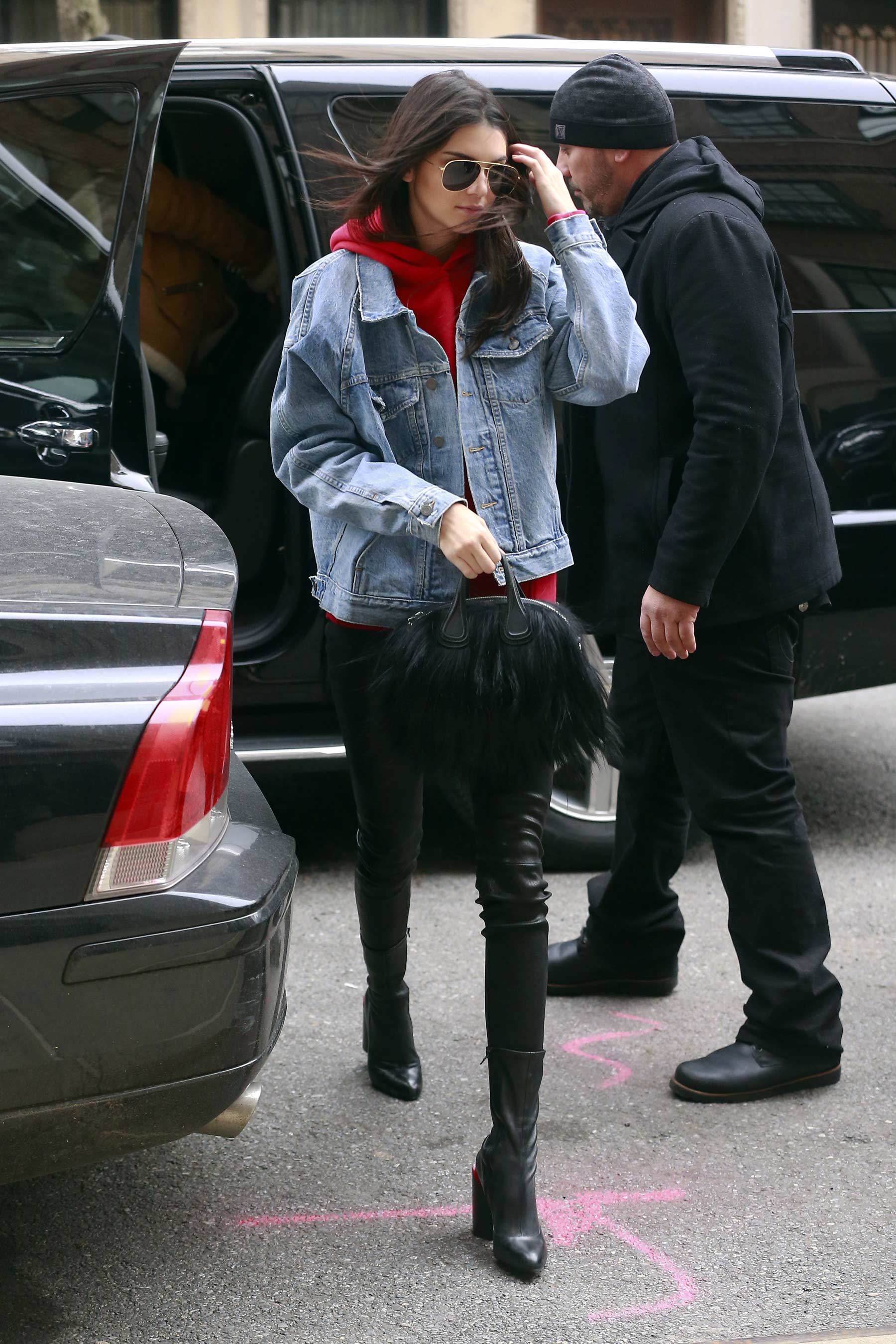 Kendall Jenner out for Lunch at Cipriani